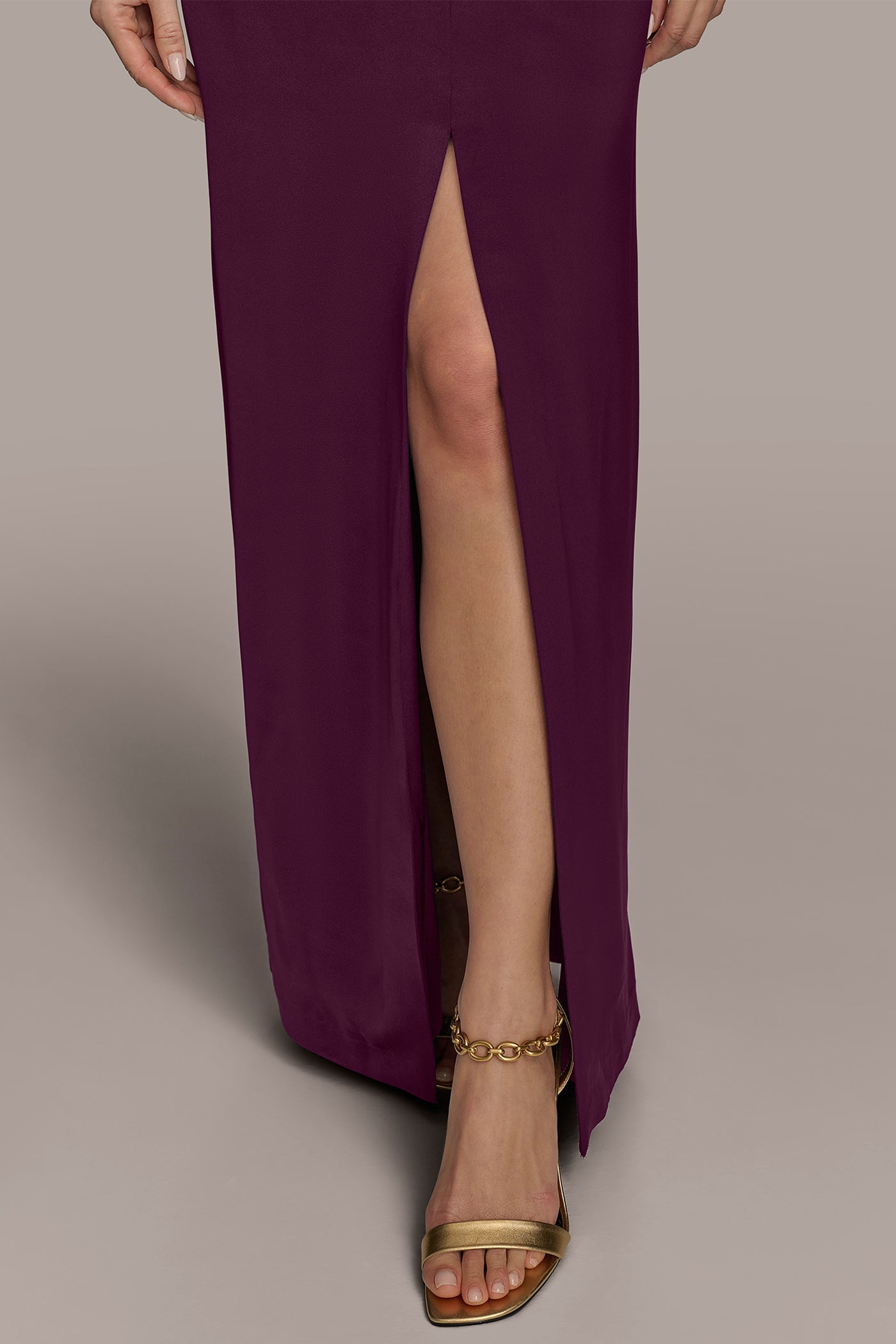 Berry VNECK GOWN Donna Karan