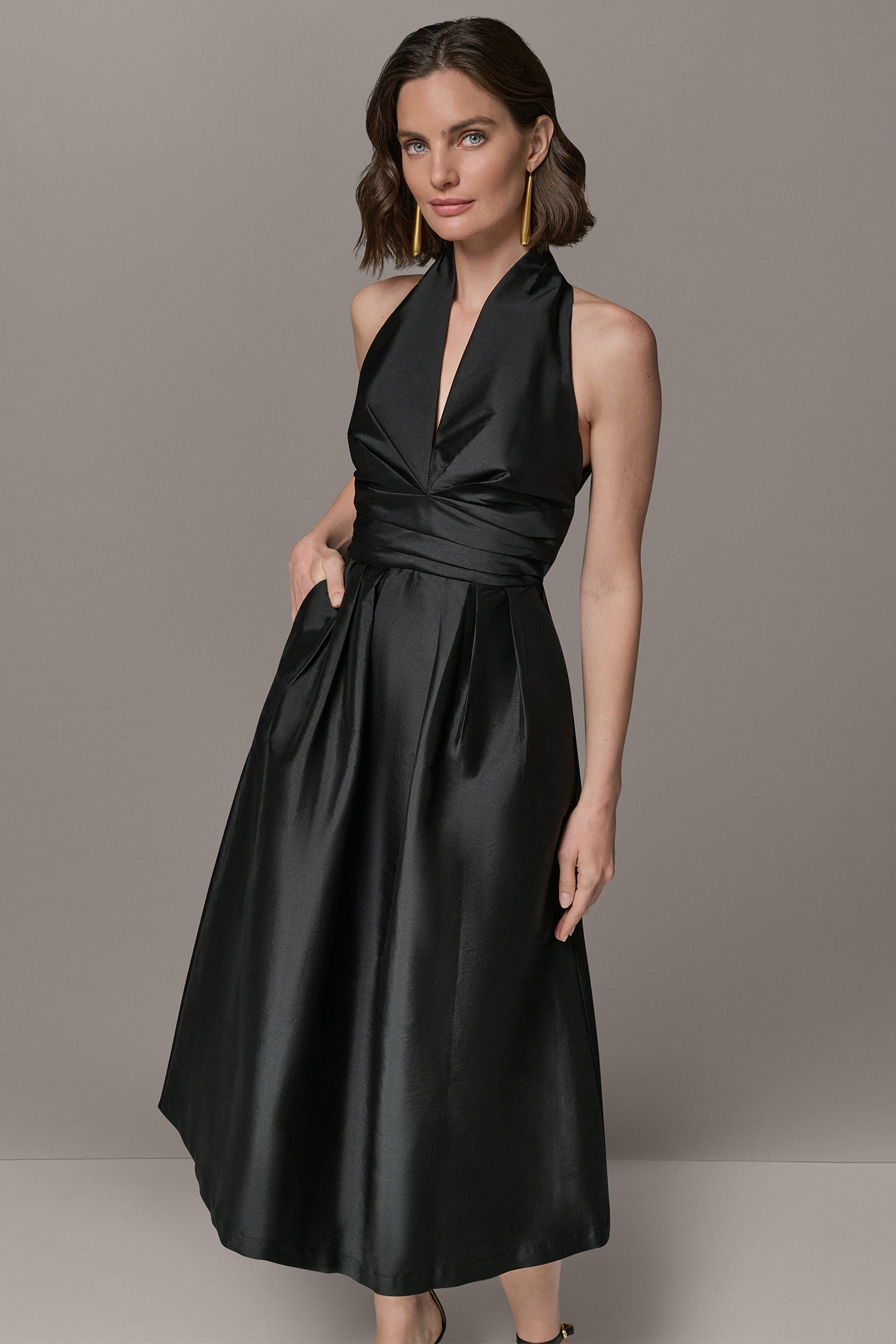 Black SLEEVELESS V-NECK TAFFETA MIDI COCKTAIL DRESS Donna Karan