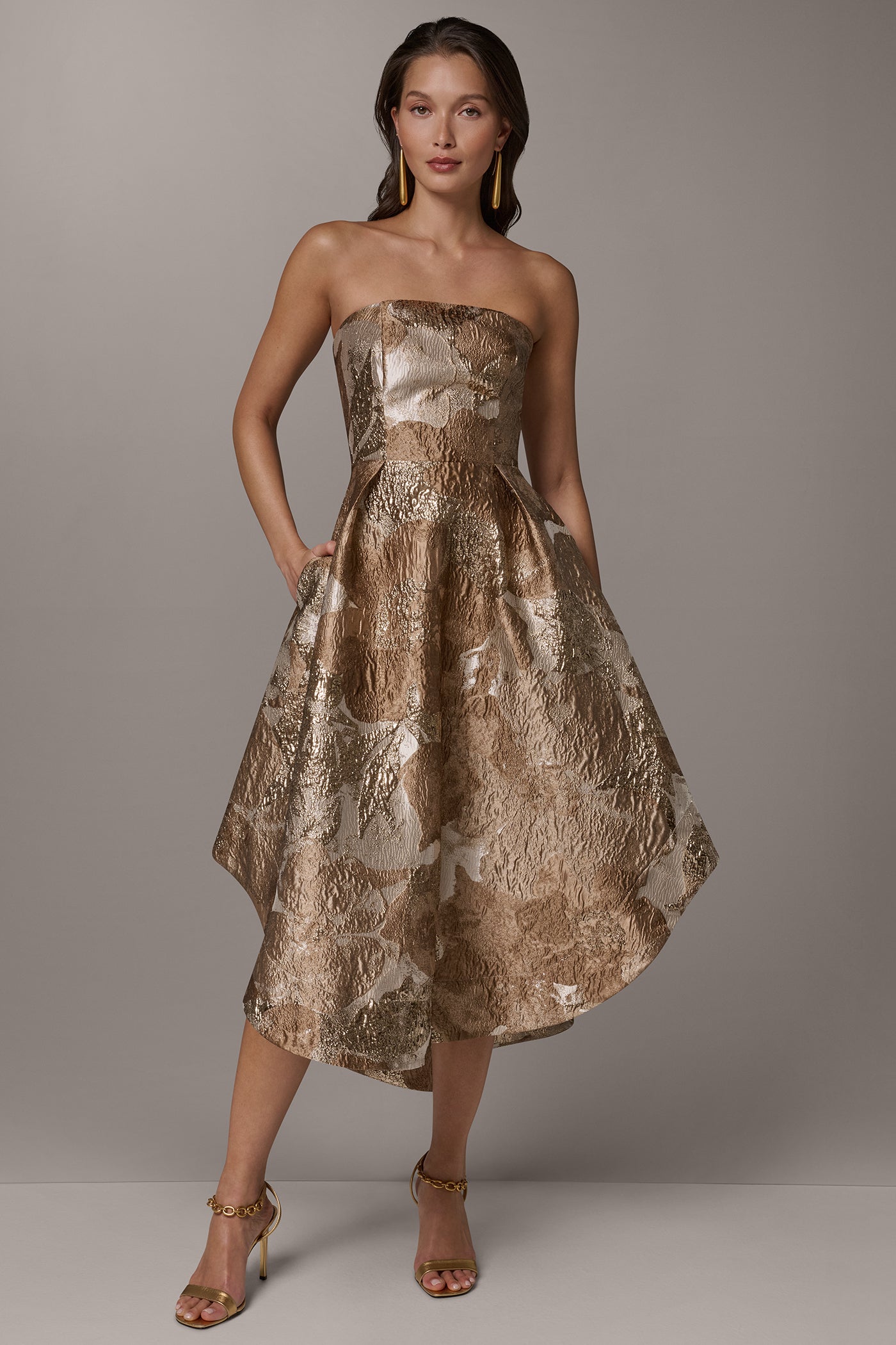 Umbria Multi BROCADE STRAPLESS PLEATED MIDI GOWN Donna Karan