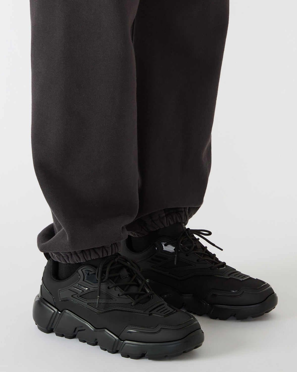 Steve Madden PACE Black Low-Top Lace-Up Men's Sneaker