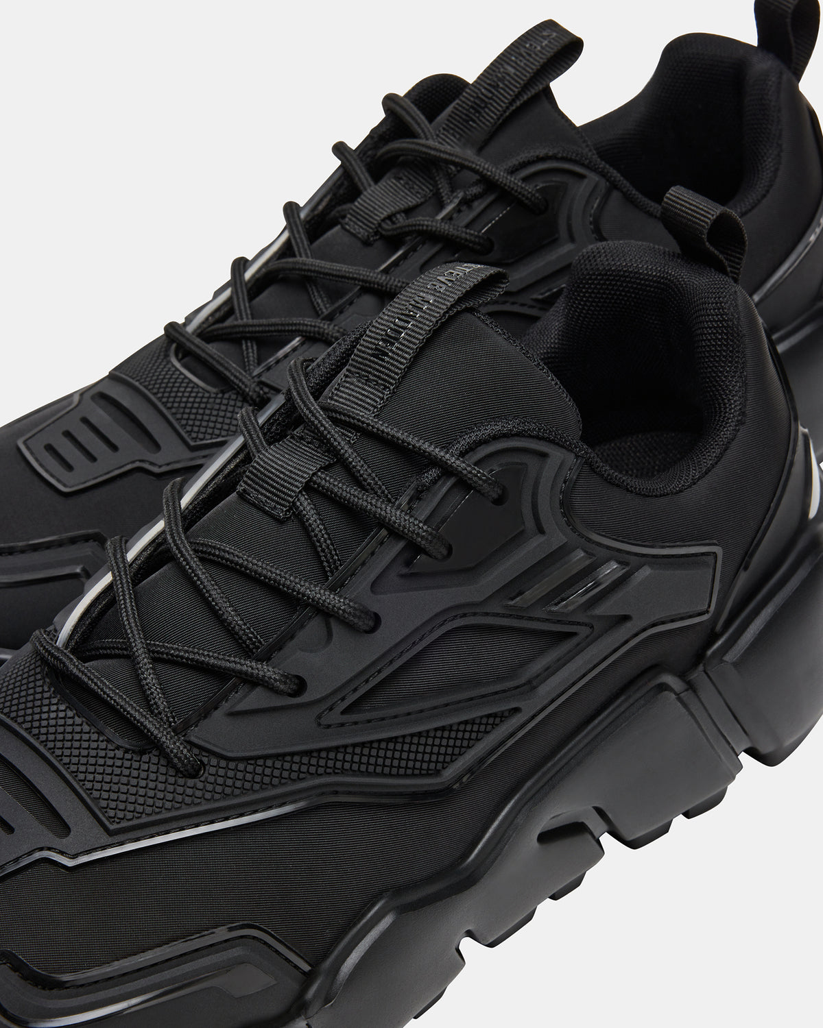 Steve Madden PACE Black Low-Top Lace-Up Men's Sneaker