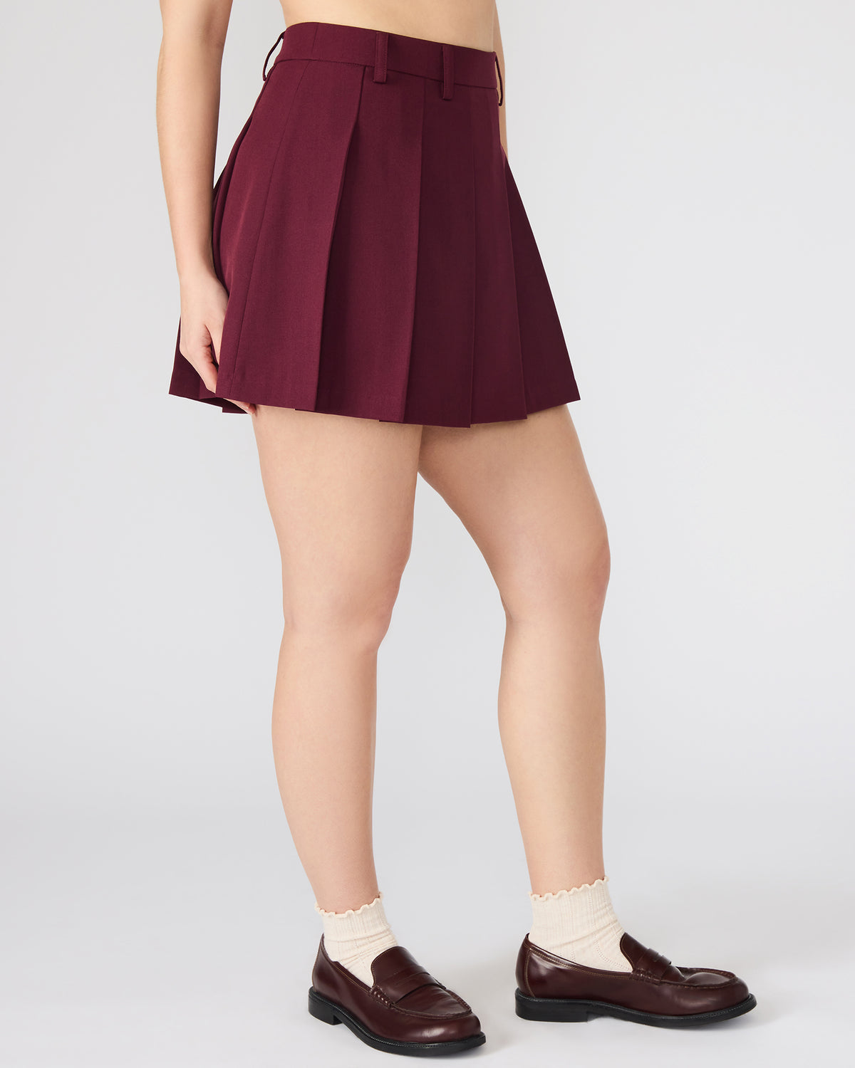 Steve Madden MARGO Wine Pleated Women's Mini Skirt