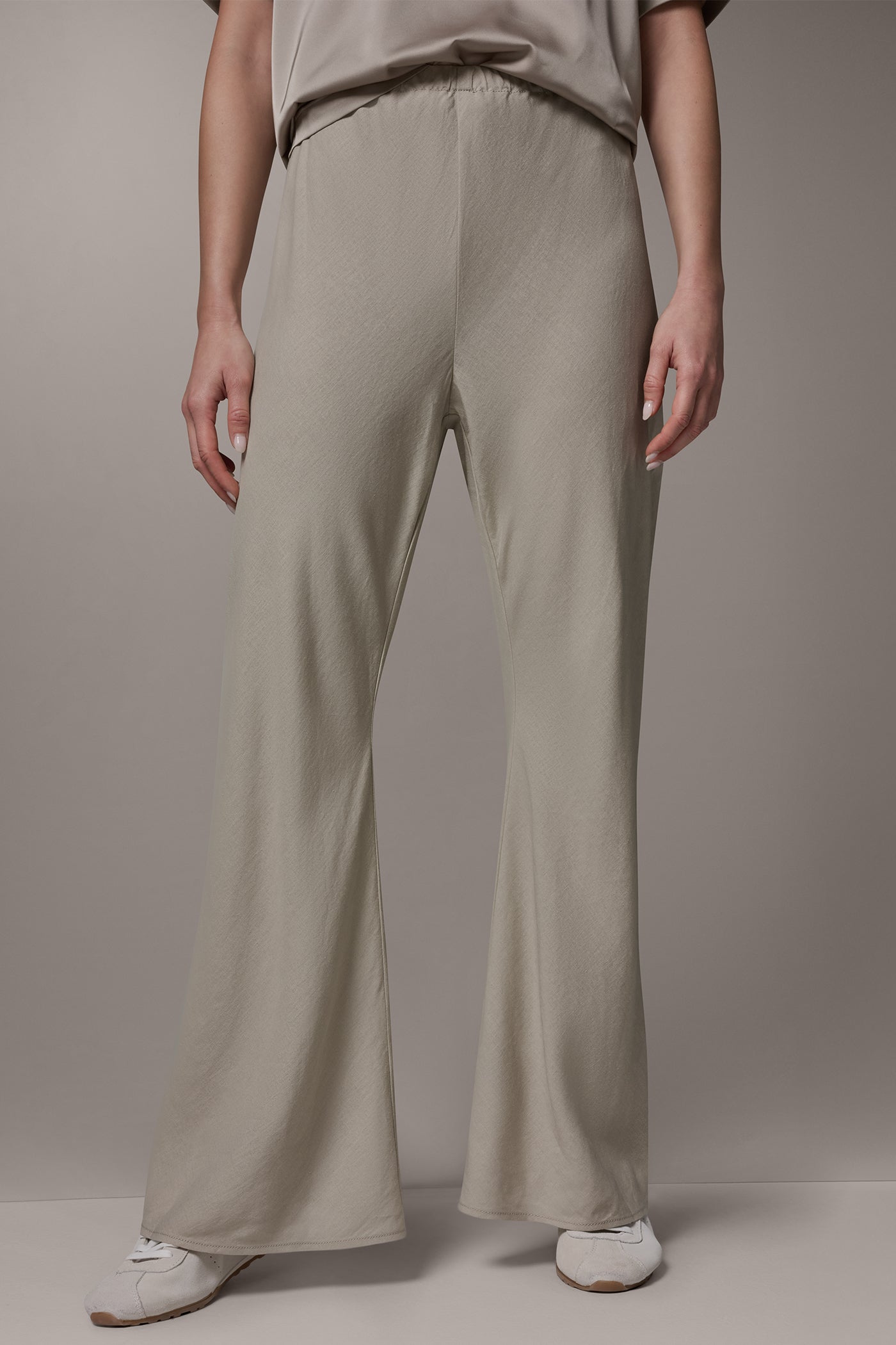 Sandstone MID-RISE RELAXED ANKLE PANT Donna Karan