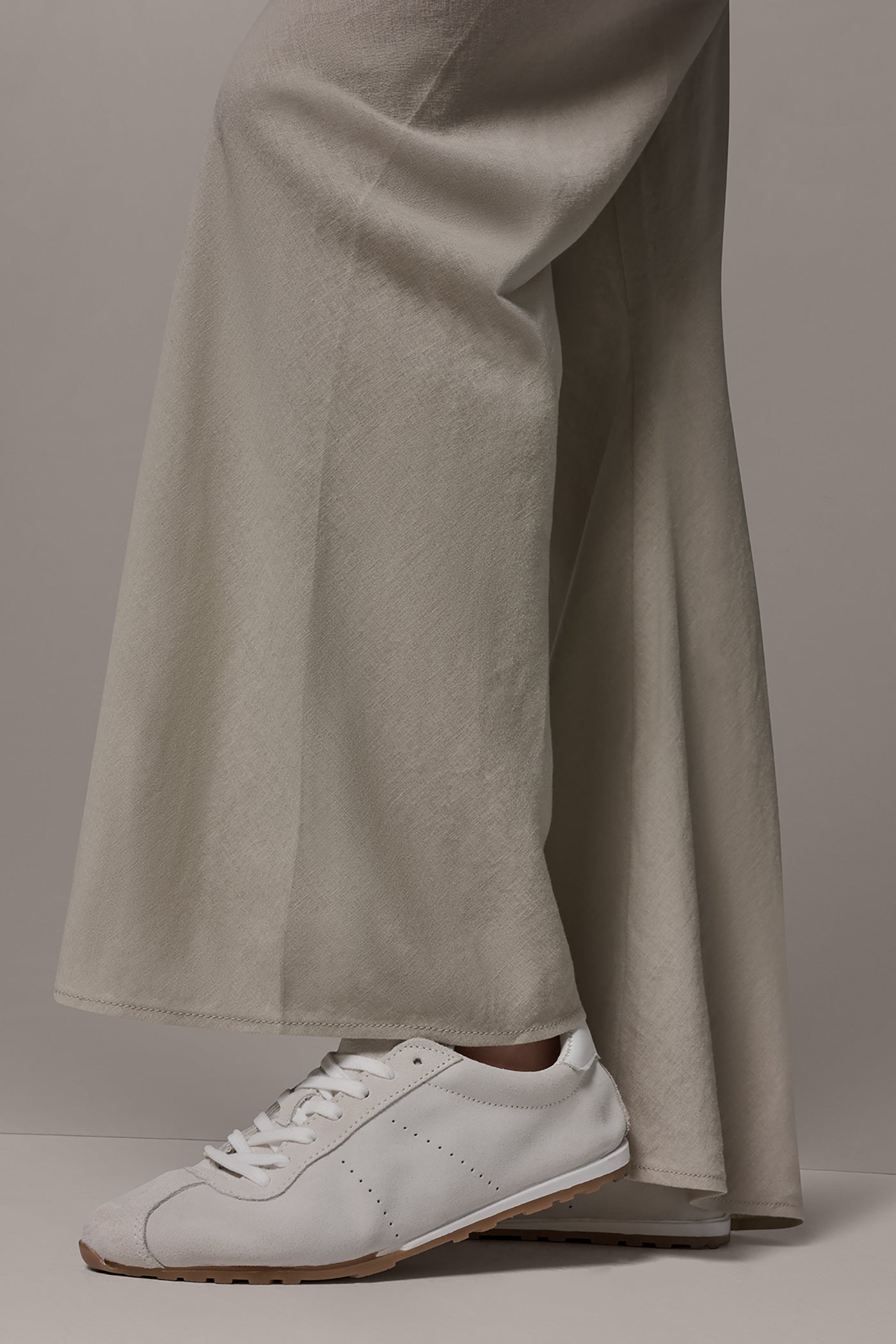 Sandstone MID-RISE RELAXED ANKLE PANT Donna Karan