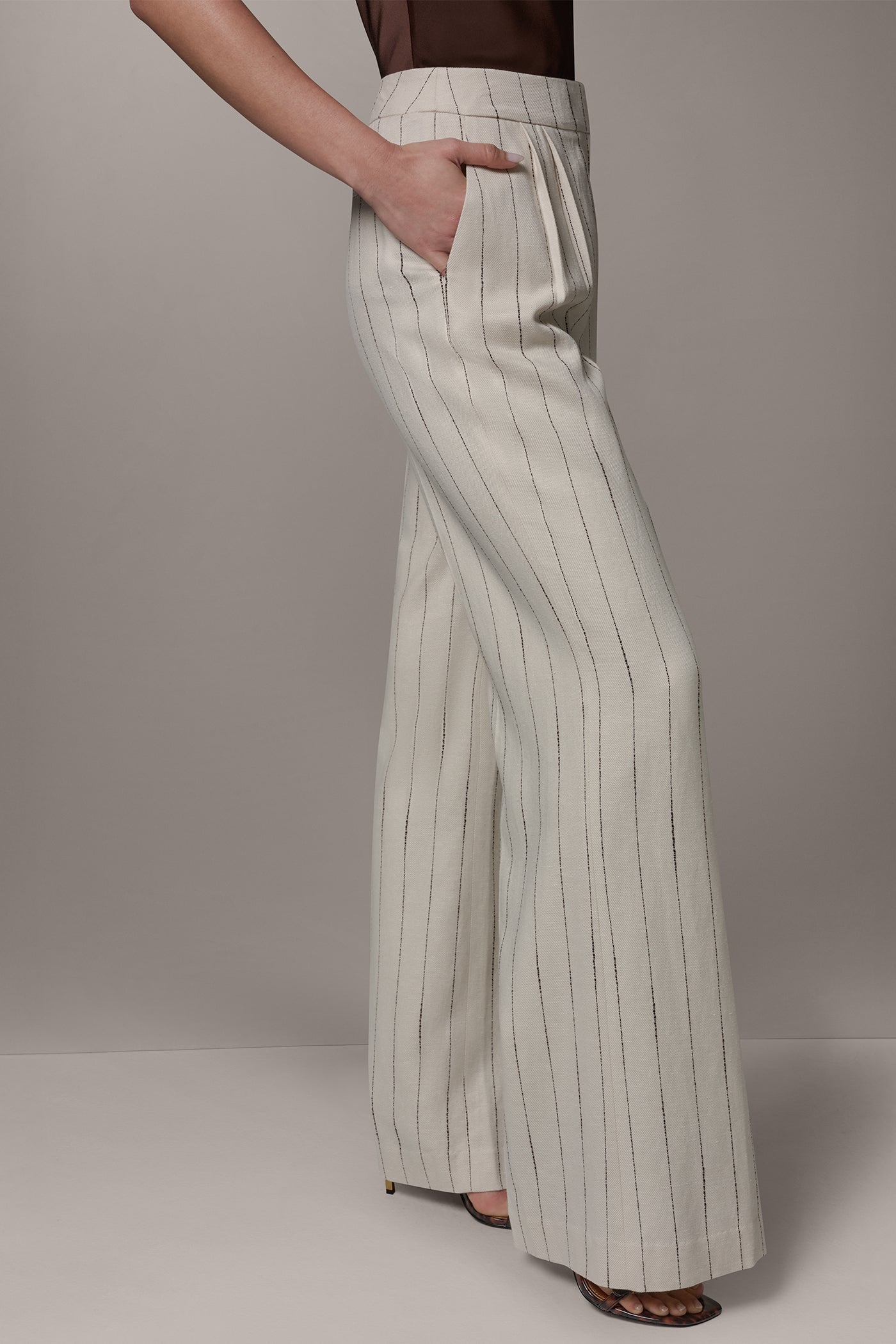 Flax/Canyon MID-RISE PINSTRIPE PLEATED WIDE-LEG PANT Donna Karan