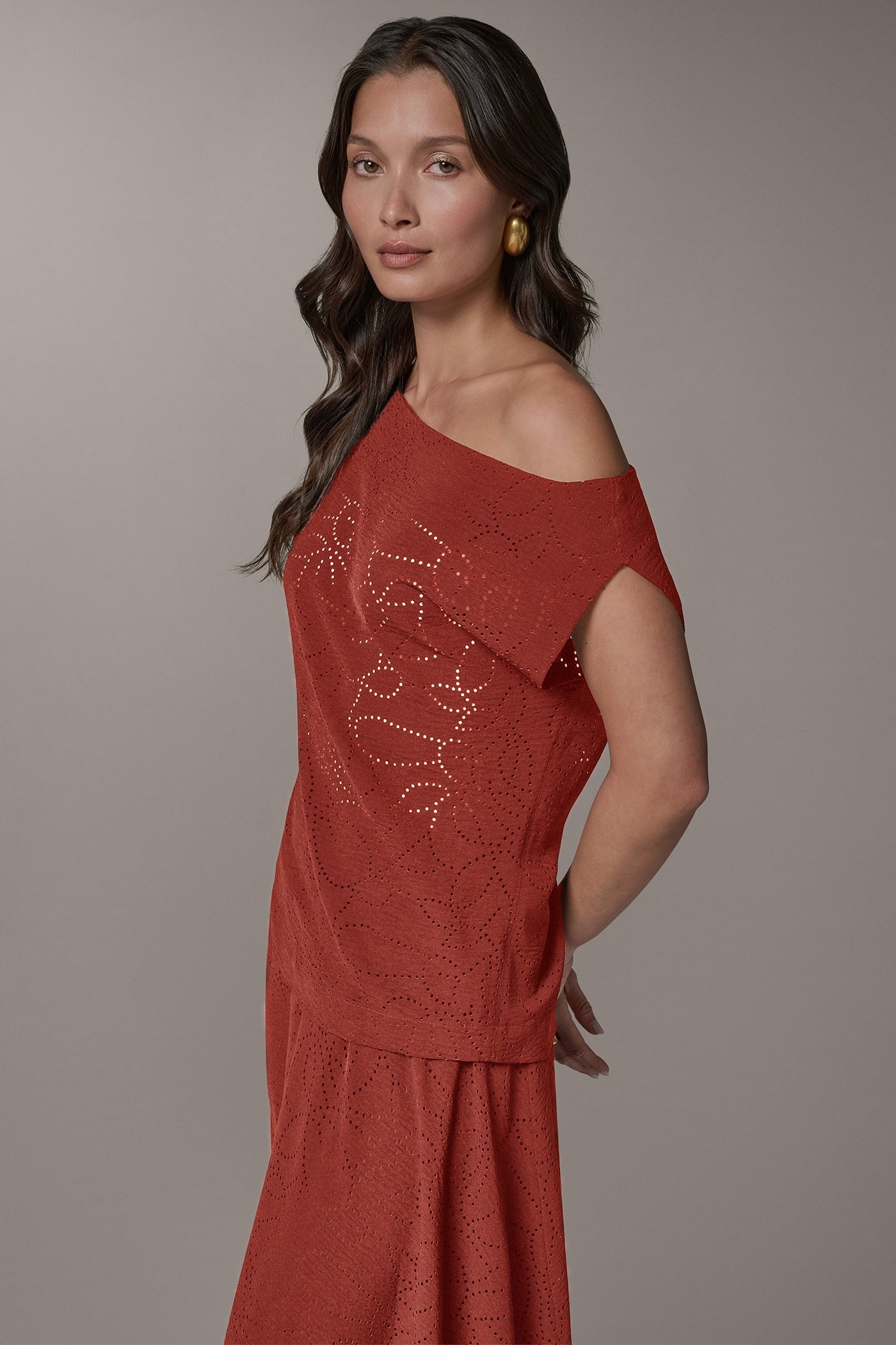 Sunbaked SLEEVELESS ASYMMETRIC LASER CUT TOP Donna Karan