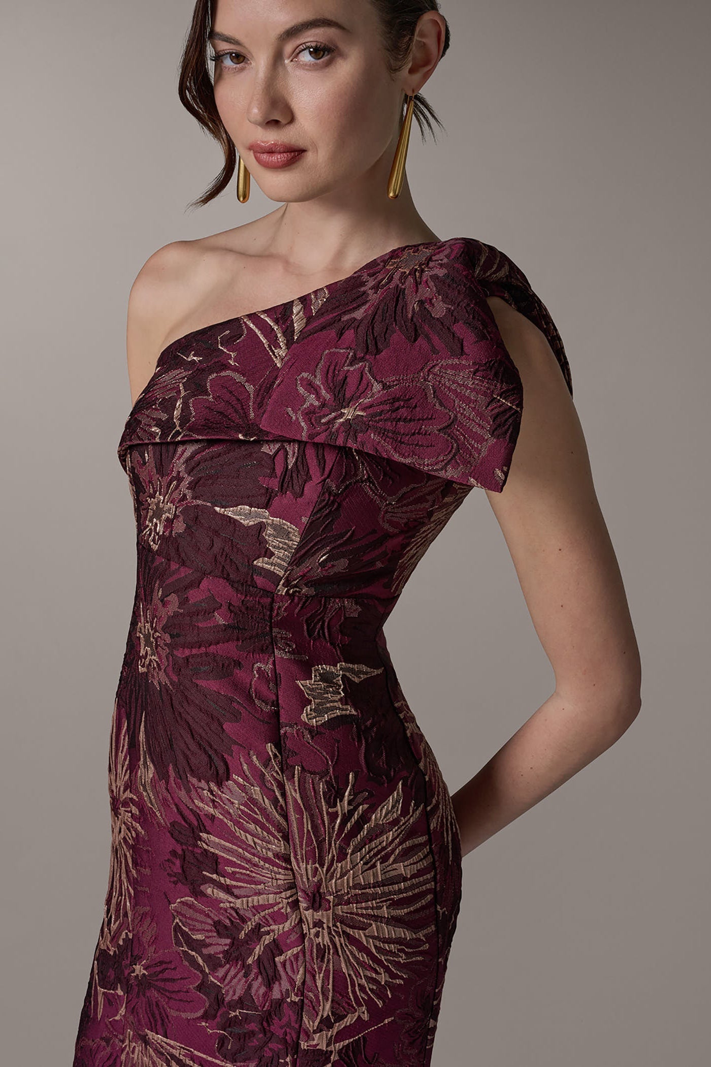 Prune Multi ONE SHOULDER FLORAL TRUMPET GOWN Donna Karan