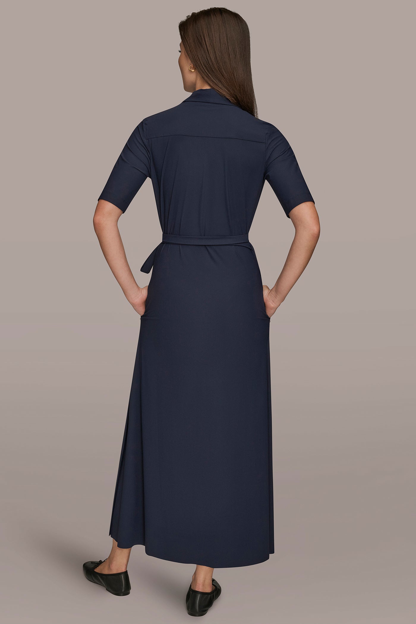 NIGHTFALL THE MODERN TRAVEL ELBOW-SLEEVE MIDI WRAP DRESS Donna Karan