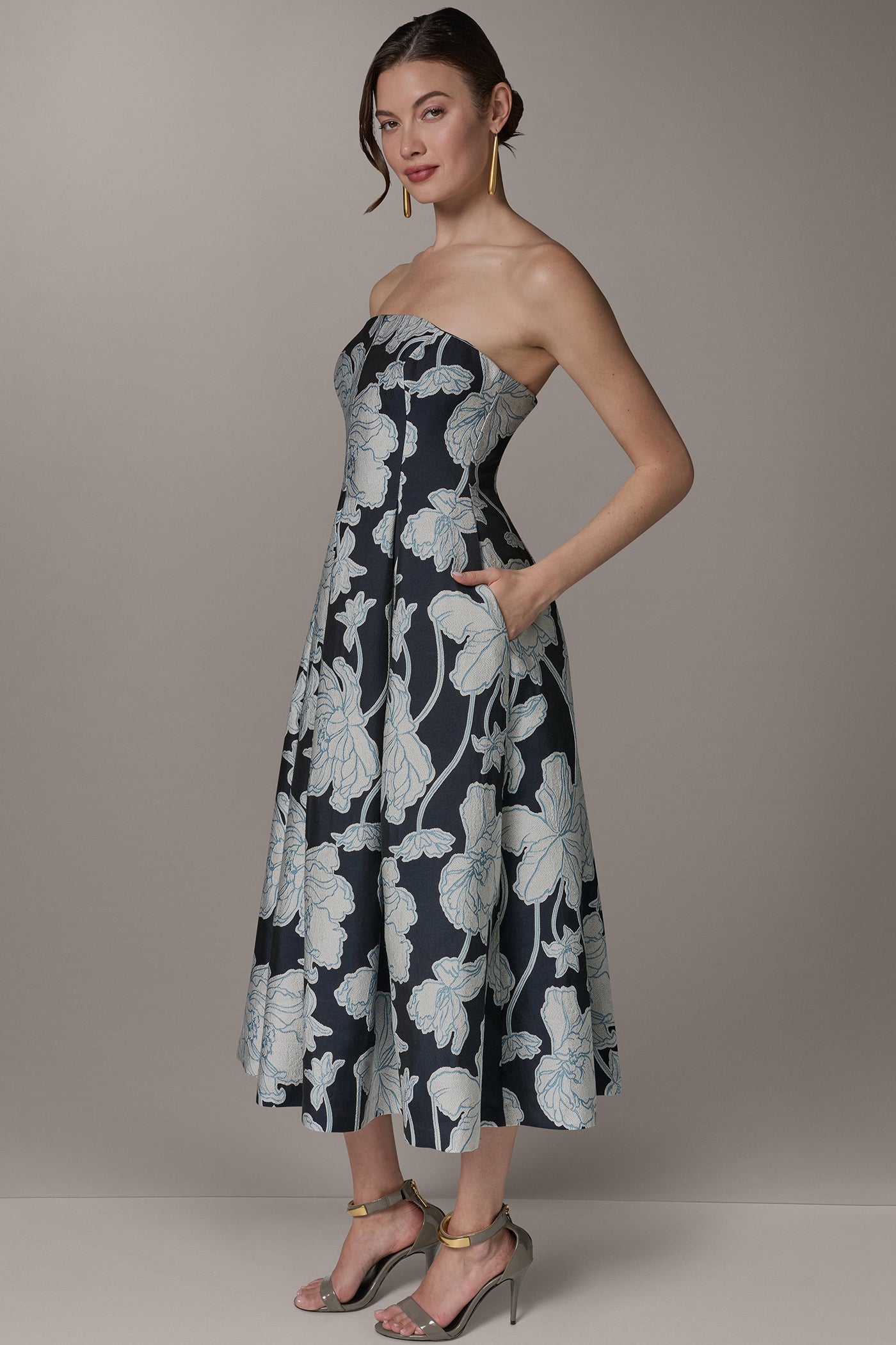 Nightfall/Cream STRAPLESS MIDI FIT AND FLARE DRESS Donna Karan