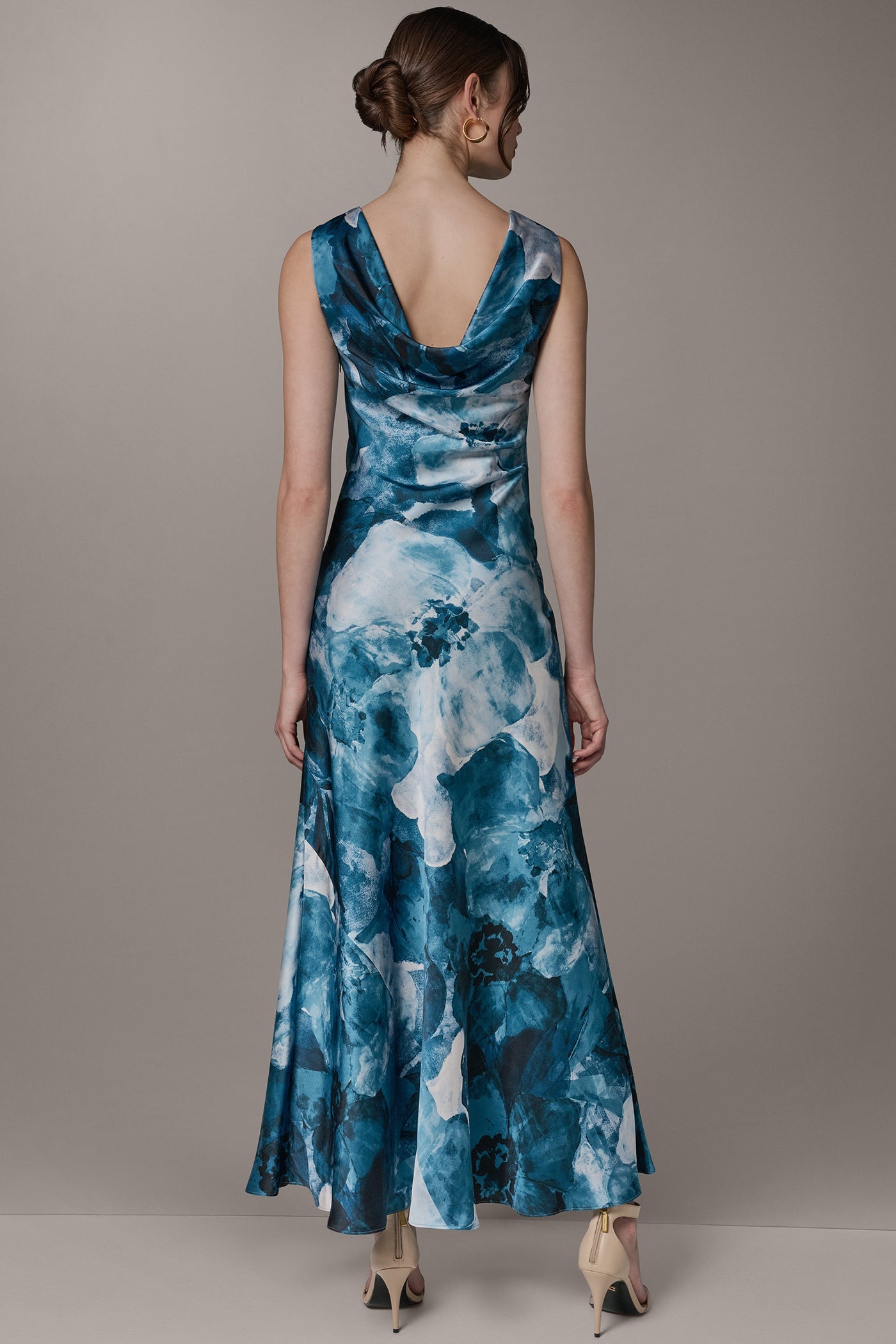 Nightfall Multi SLEEVELESS TRUMPET GOWN Donna Karan