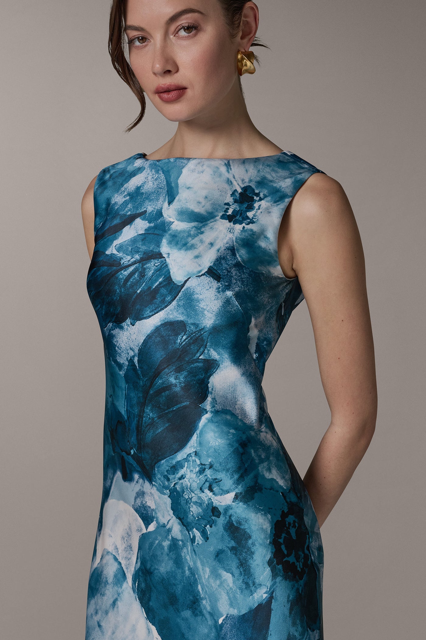 Nightfall Multi SLEEVELESS TRUMPET GOWN Donna Karan
