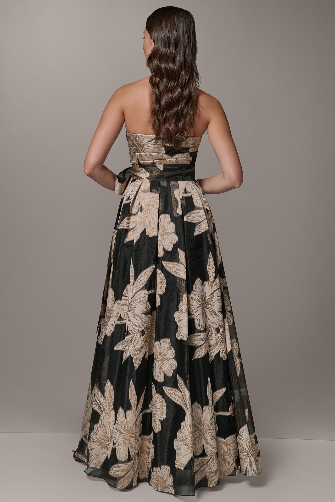 Black/Light Canvas Multi STRAPLESS SWEETHEART METALLIC FLORAL BALL GOWN Donna Karan