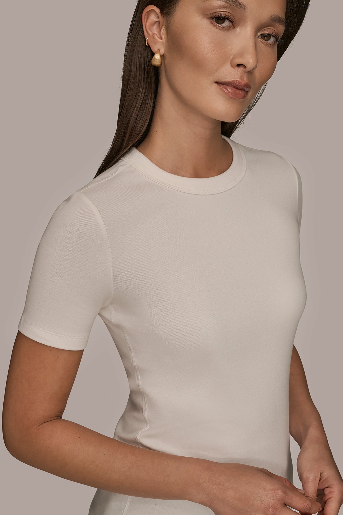 CREAM SHORT SLEEVE CREW NECK TEE Donna Karan