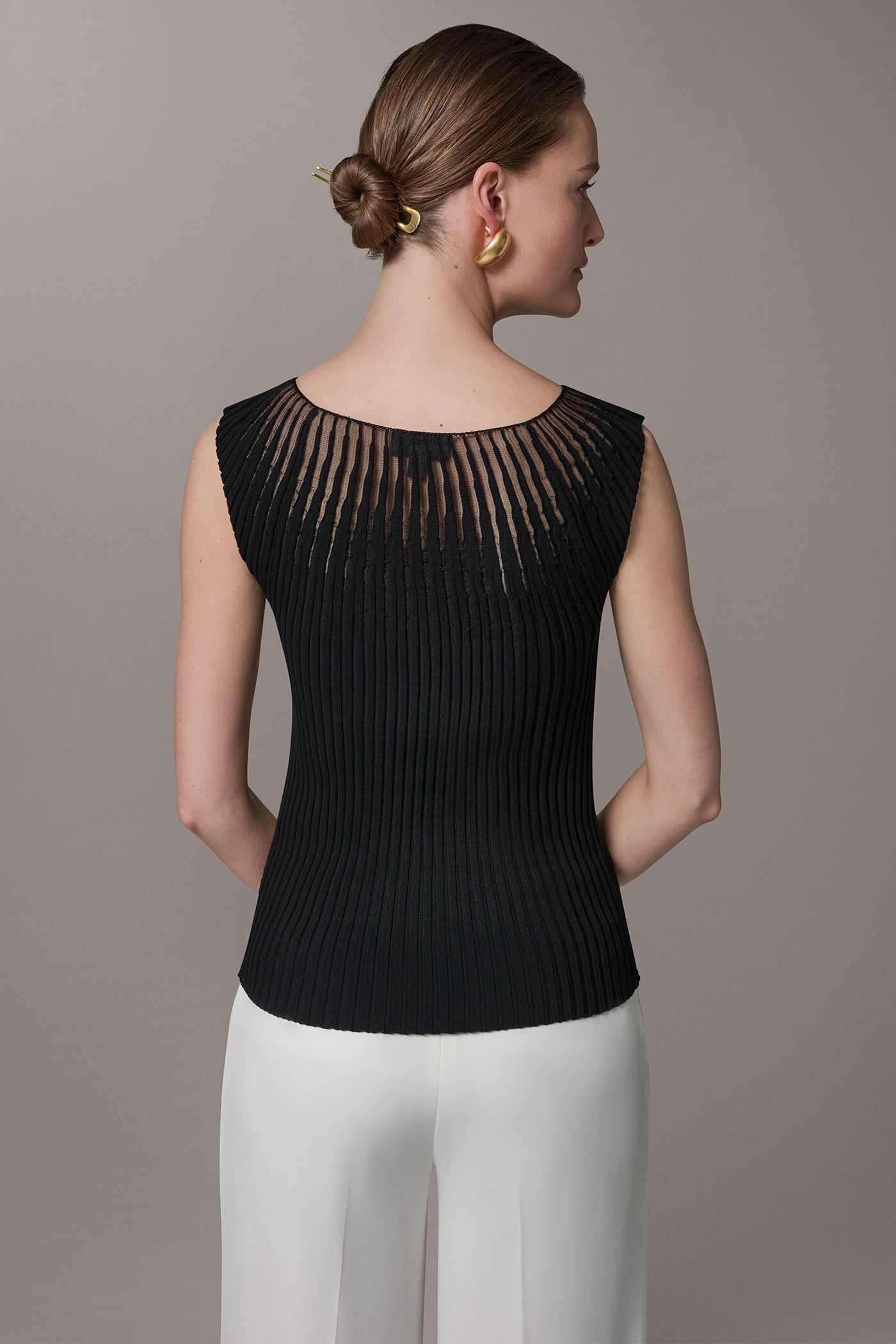 Black RIBBED SLEEVLESS SWEATER Donna Karan