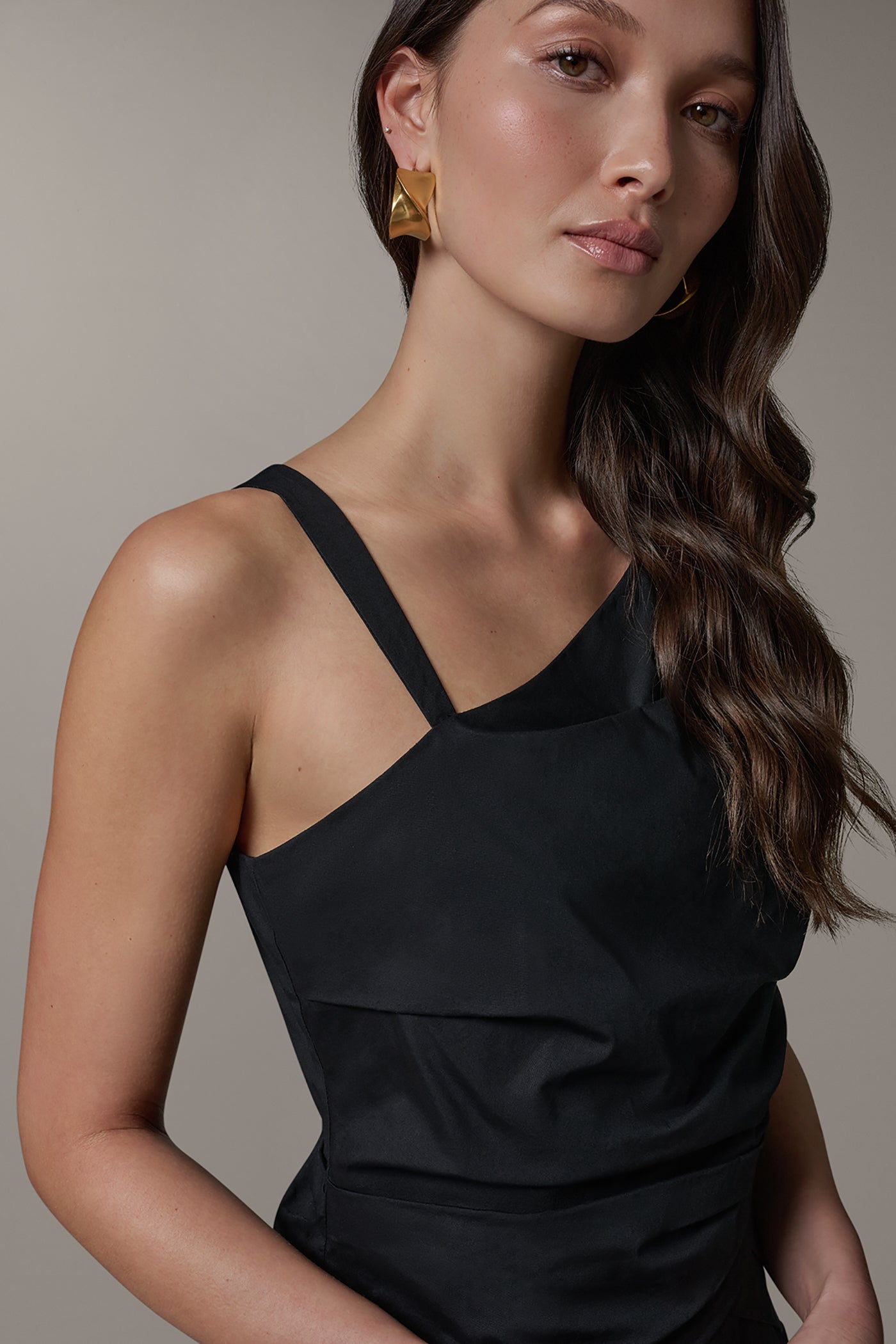 Black SLEEVELESS ASYMMETRIC BLOUSE Donna Karan