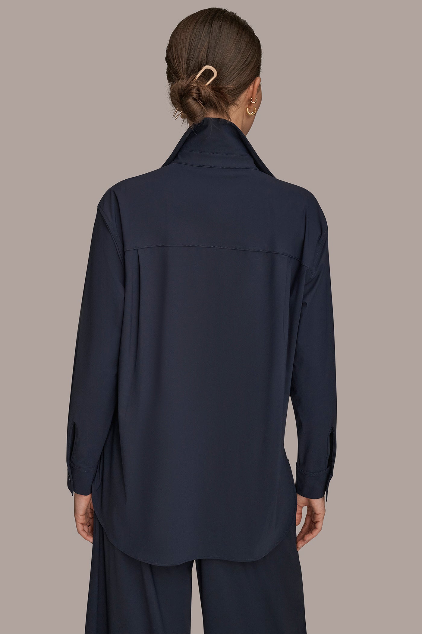 NIGHTFALL THE MODERN TRAVEL BUTTON-DOWN SHIRT Donna Karan