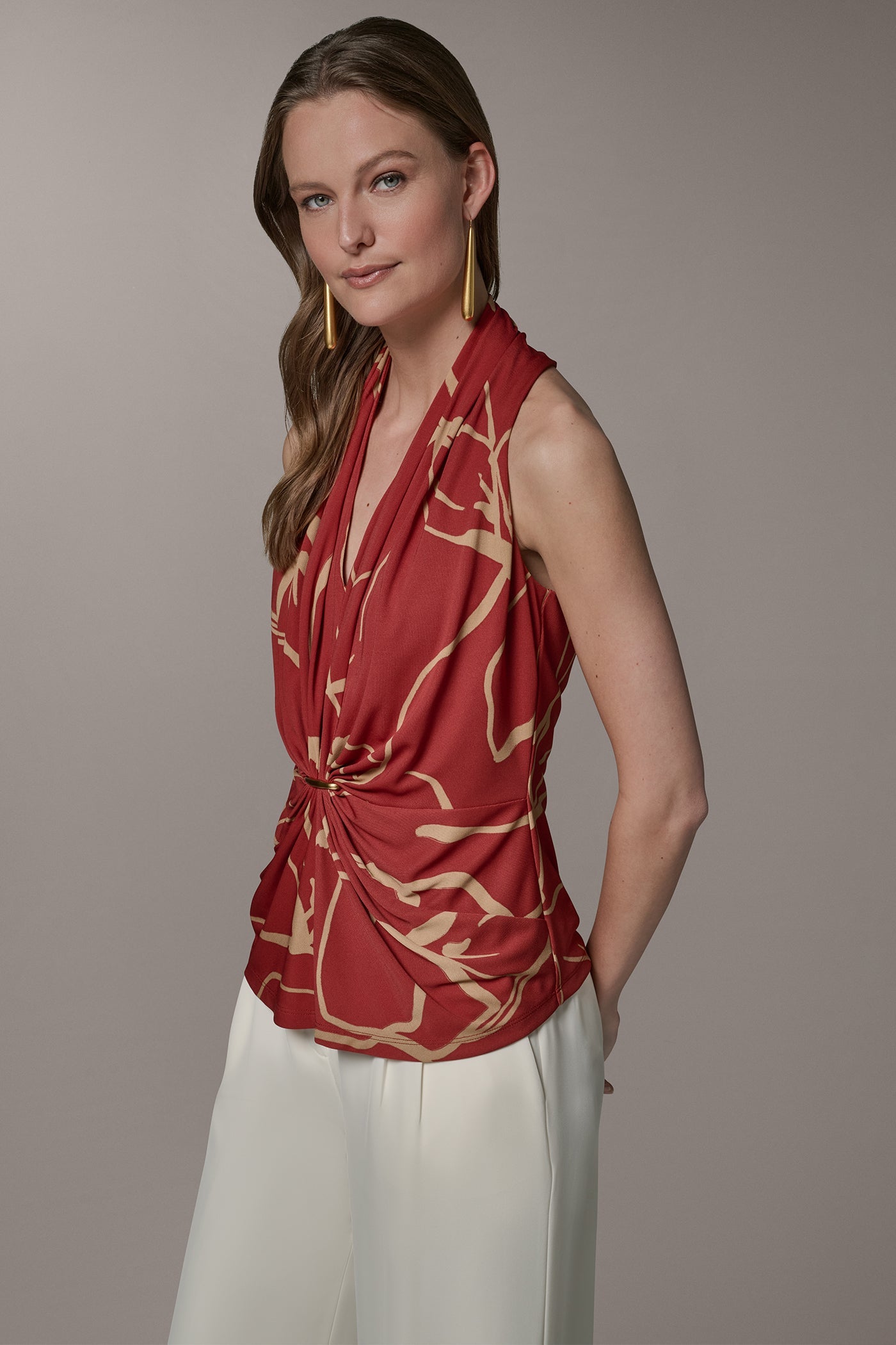 Sunbaked/Fawn RUCHED V-NECK TOP Donna Karan