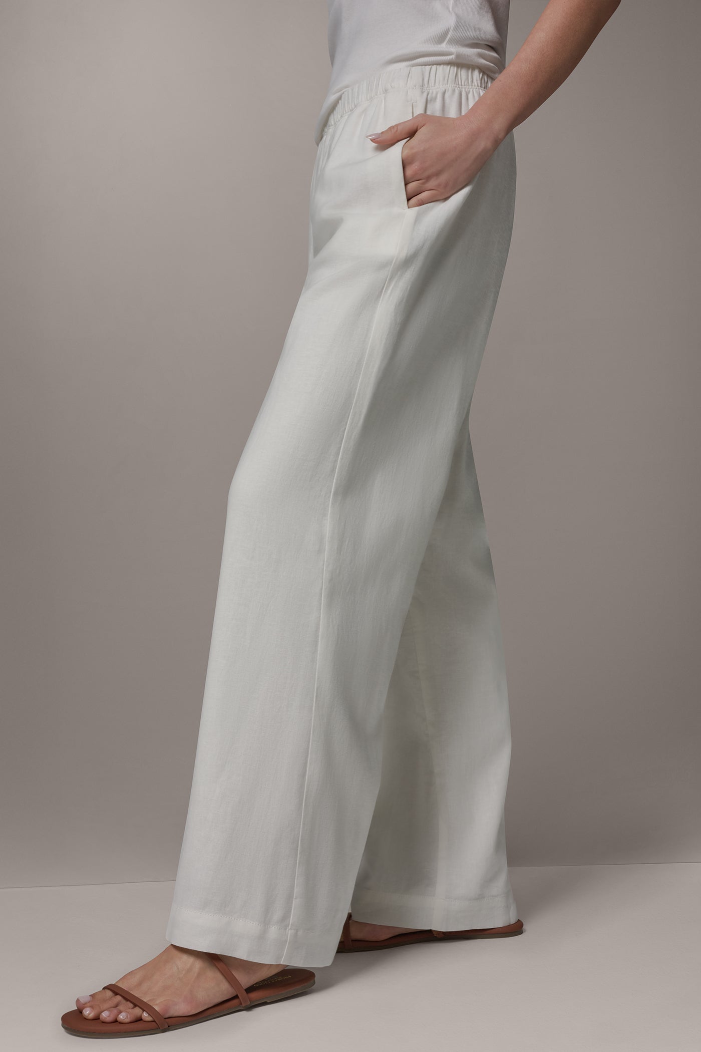 Cream MID-RISE STRAIGHT-LEG ANKLE PANT Donna Karan