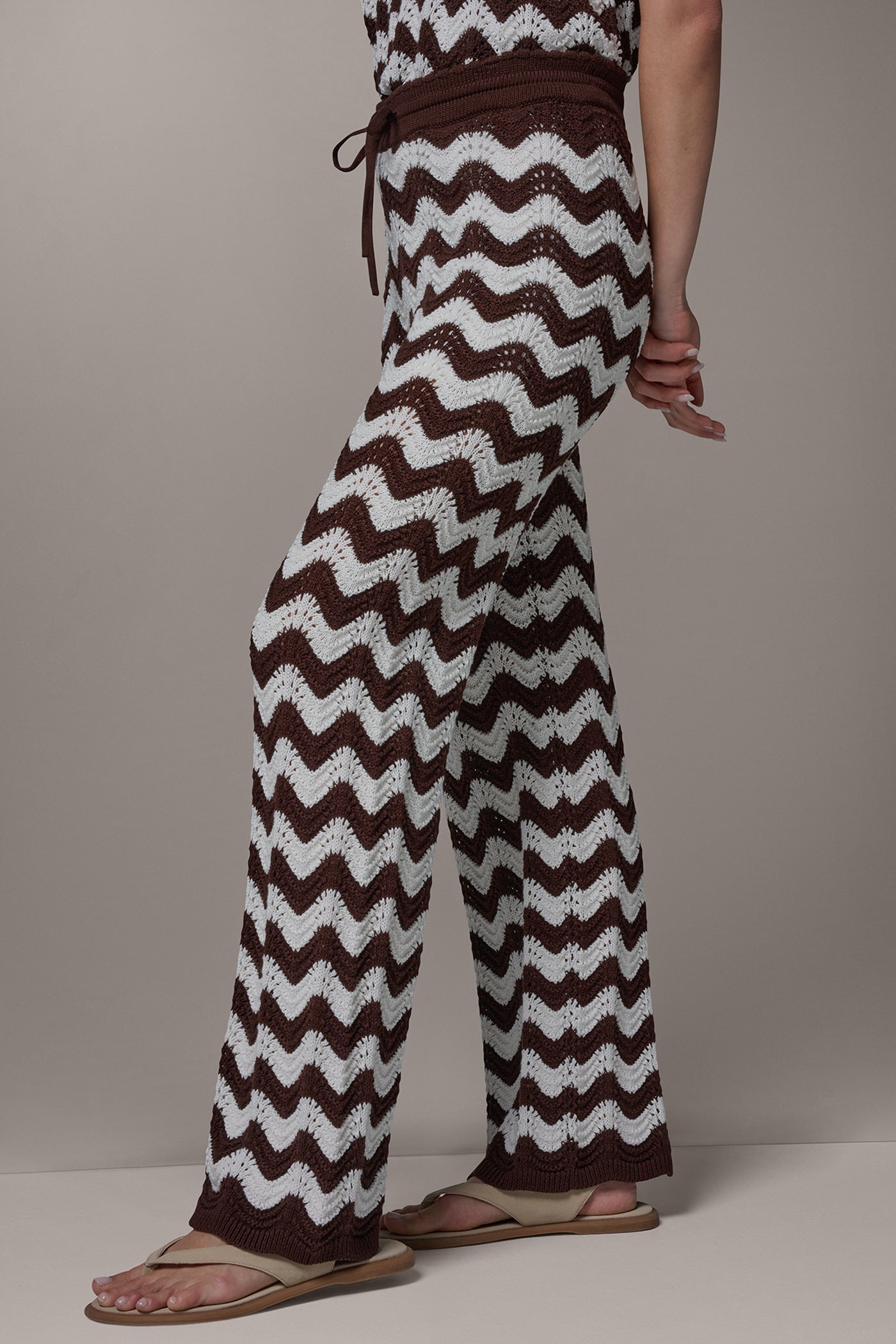 Canyon/Cream HIGH-RISE POINTELLE STRIPE PULL ON PANT Donna Karan
