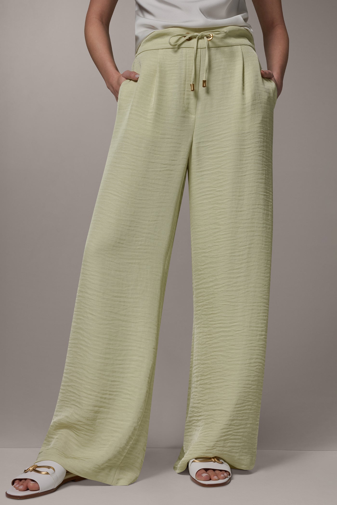 Citrus EXTRA HIGH-RISE WIDE-LEG PULL-ON PANT Donna Karan