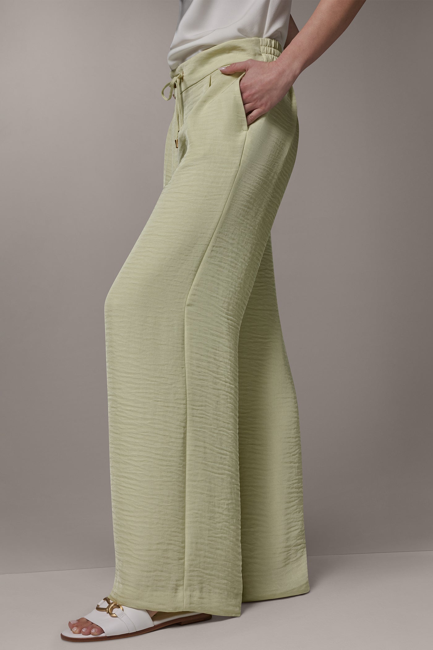 Citrus EXTRA HIGH-RISE WIDE-LEG PULL-ON PANT Donna Karan