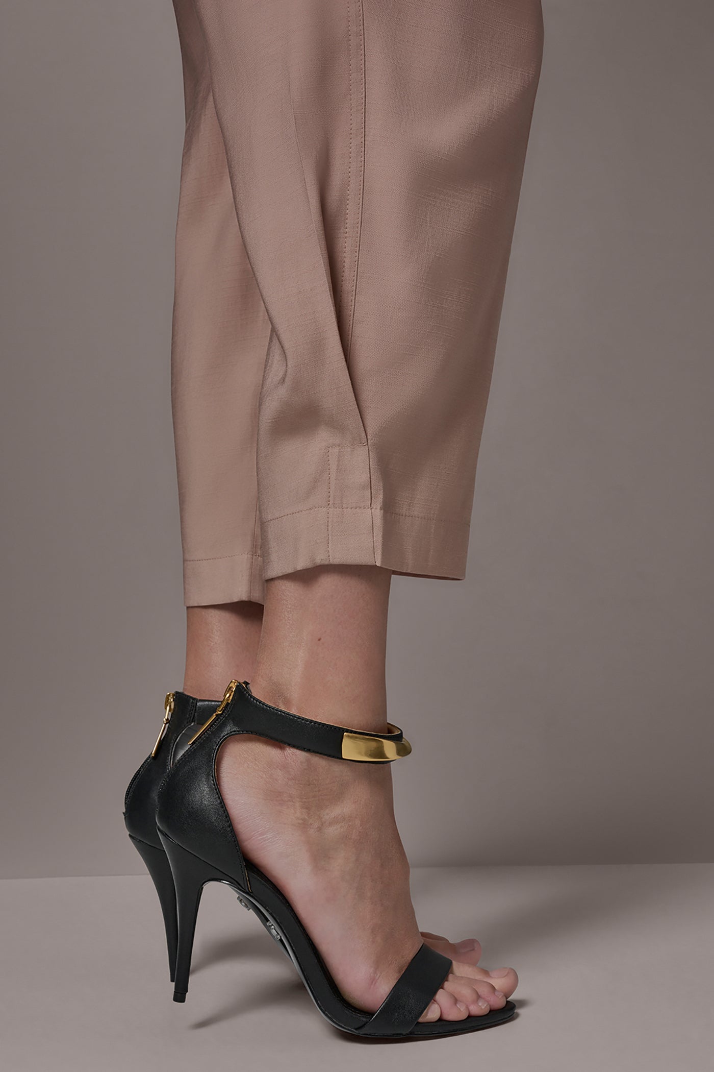 Umbria EXTRA HIGH-RISE UTILITY PANT Donna Karan