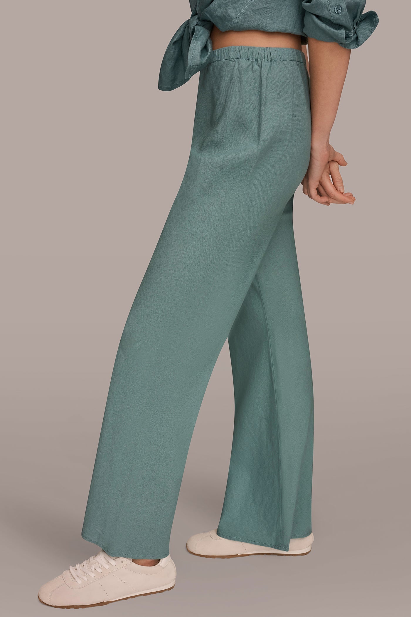 Waterlily MID-RISE RELAXED ANKLE PANT Donna Karan