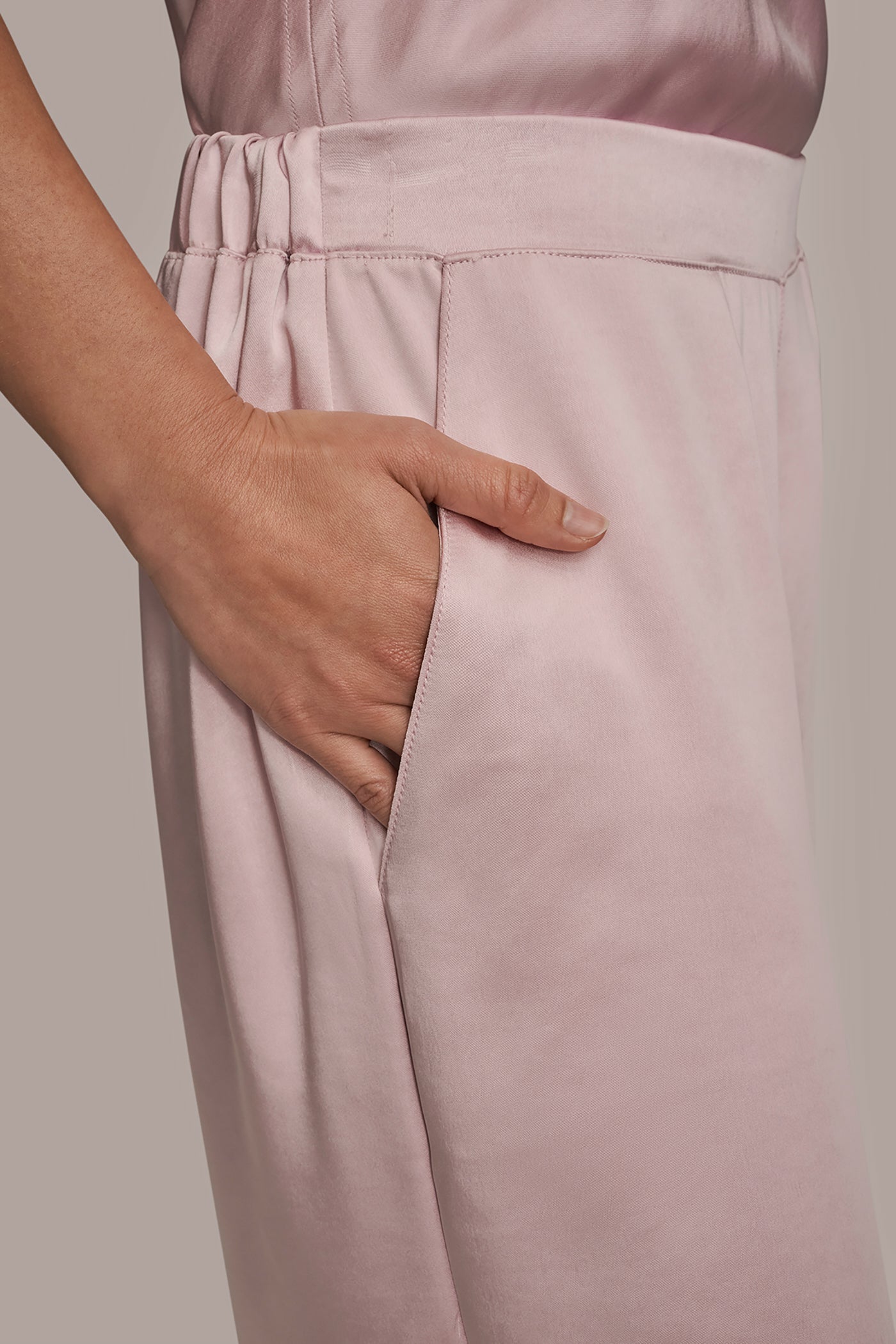 PINK WISTERIA SATIN MID-RISE RELAXED PANT Donna Karan