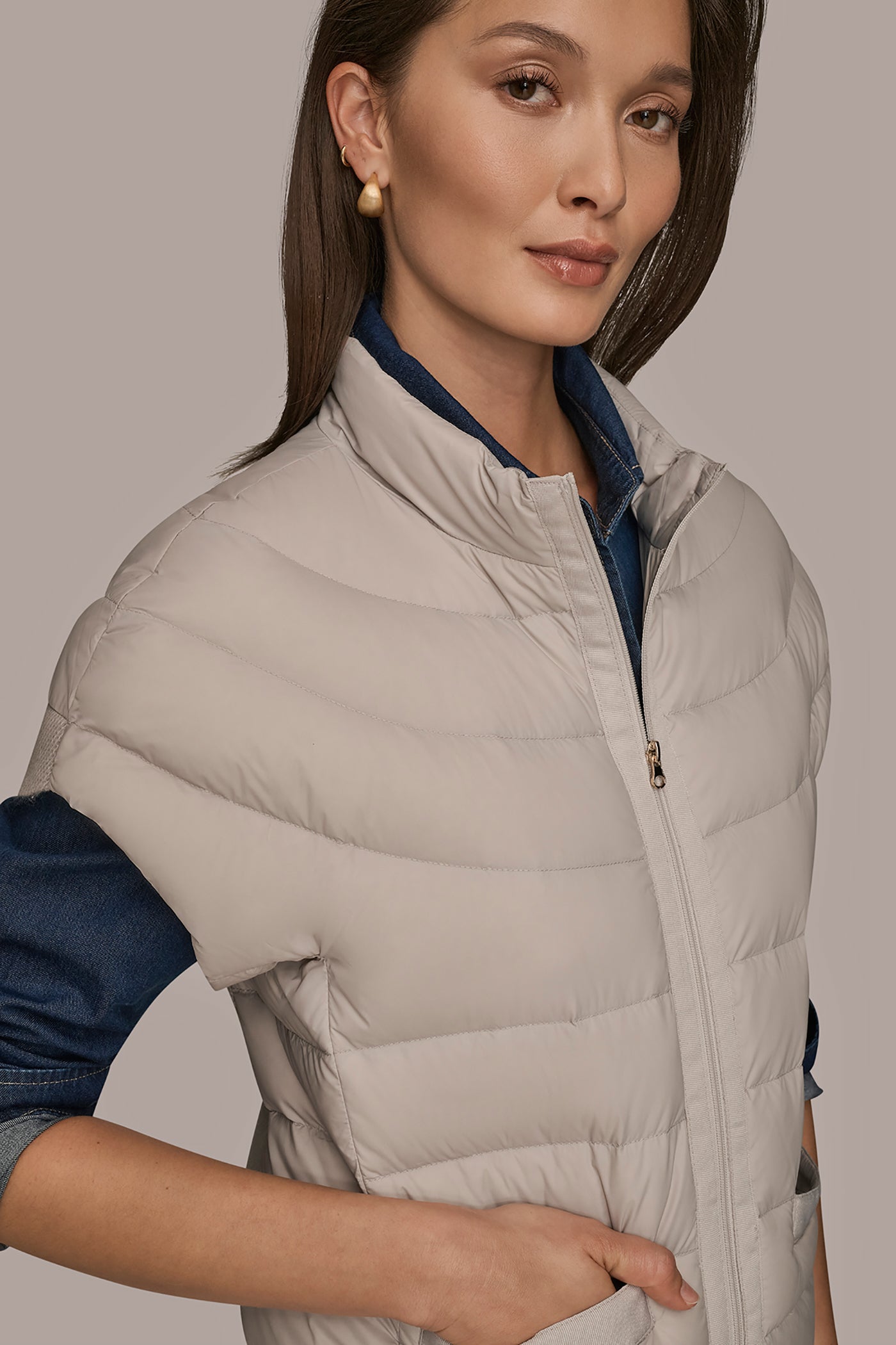 VAPOR CAP SLEEVE PUFFER VEST Donna Karan
