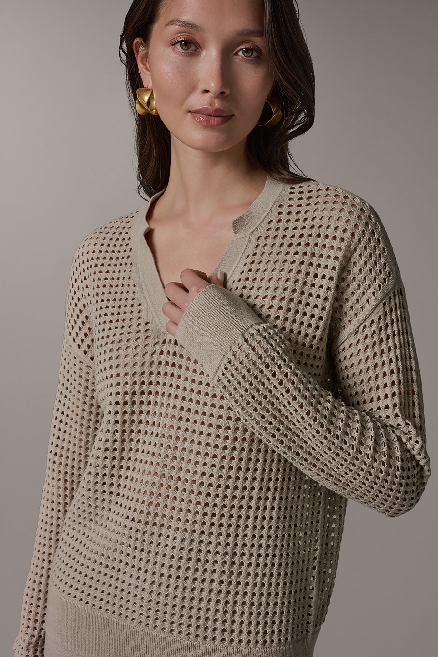 Sandstone LONG SLEEVE POINTELLE SWEATER Donna Karan