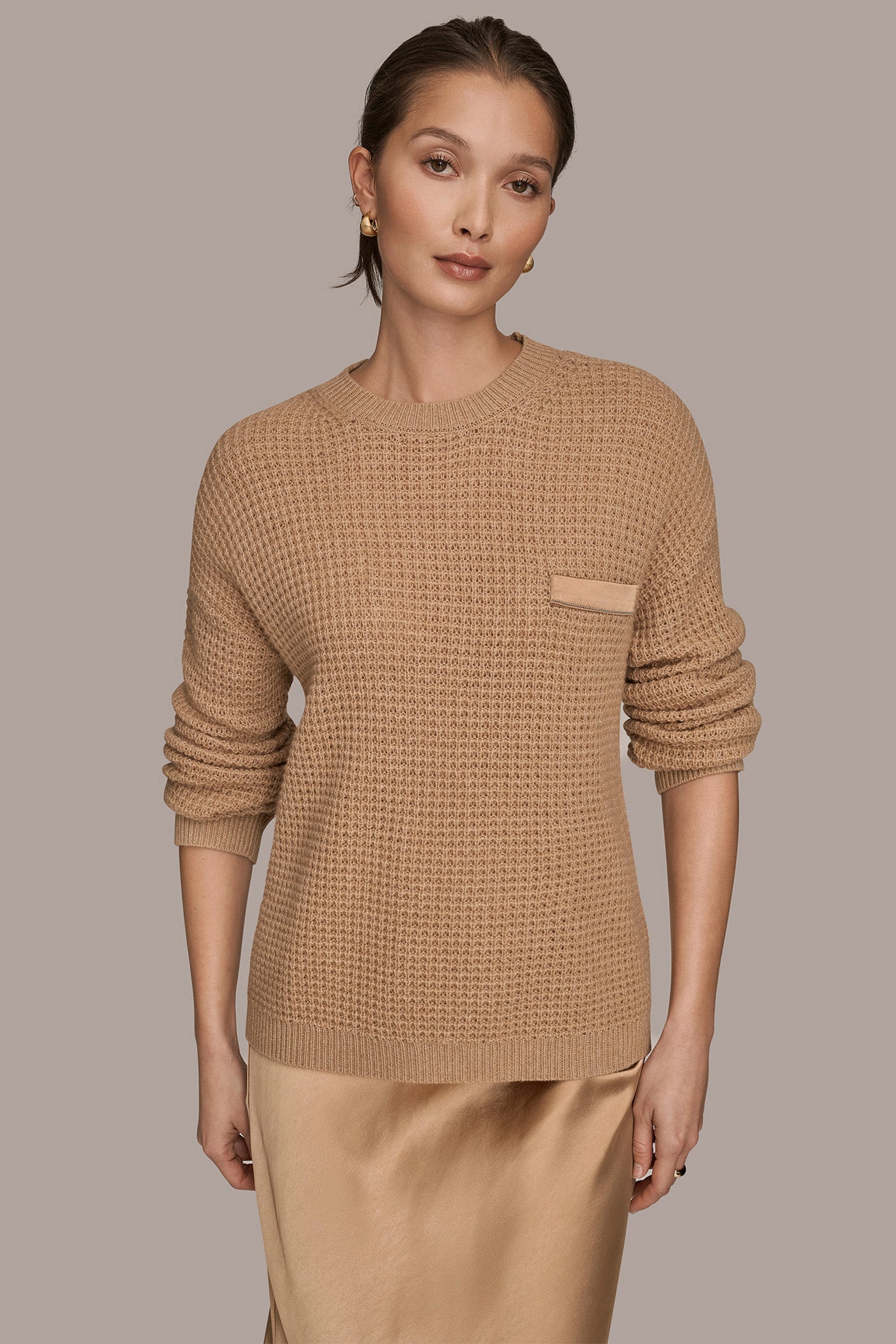 FAWN HEATHER/SILVER WOOL AND CASHMERE-BLEND POCKET SWEATER Donna Karan