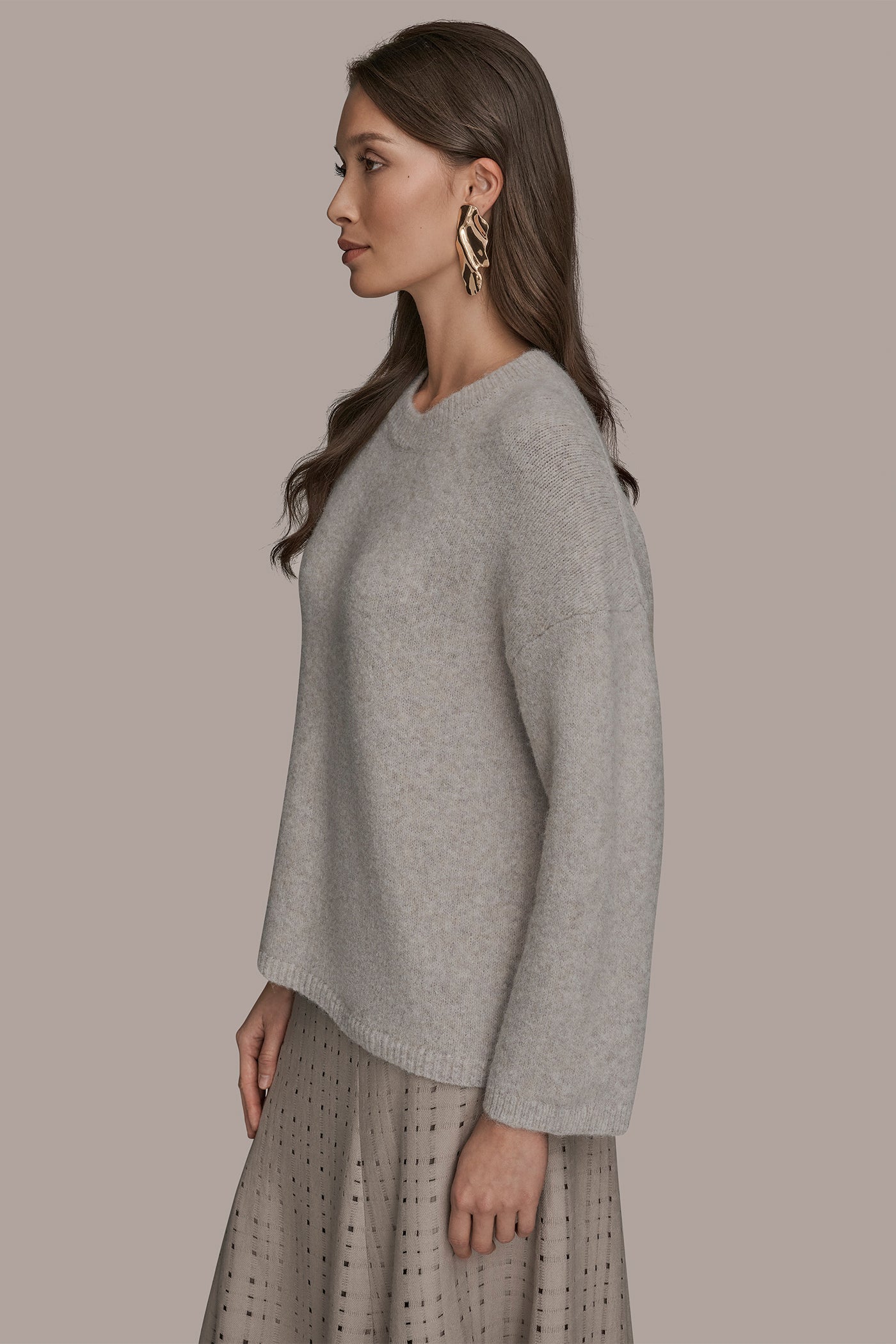 VAPOR OVERSIZED LONG SLEEVE CREW-NECK SWEATER Donna Karan