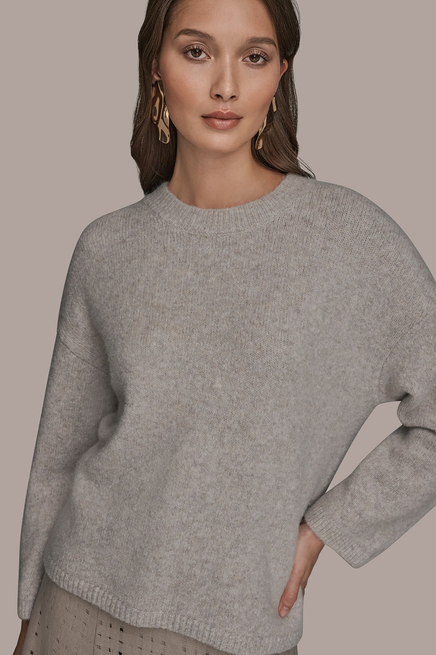 VAPOR OVERSIZED LONG SLEEVE CREW-NECK SWEATER Donna Karan