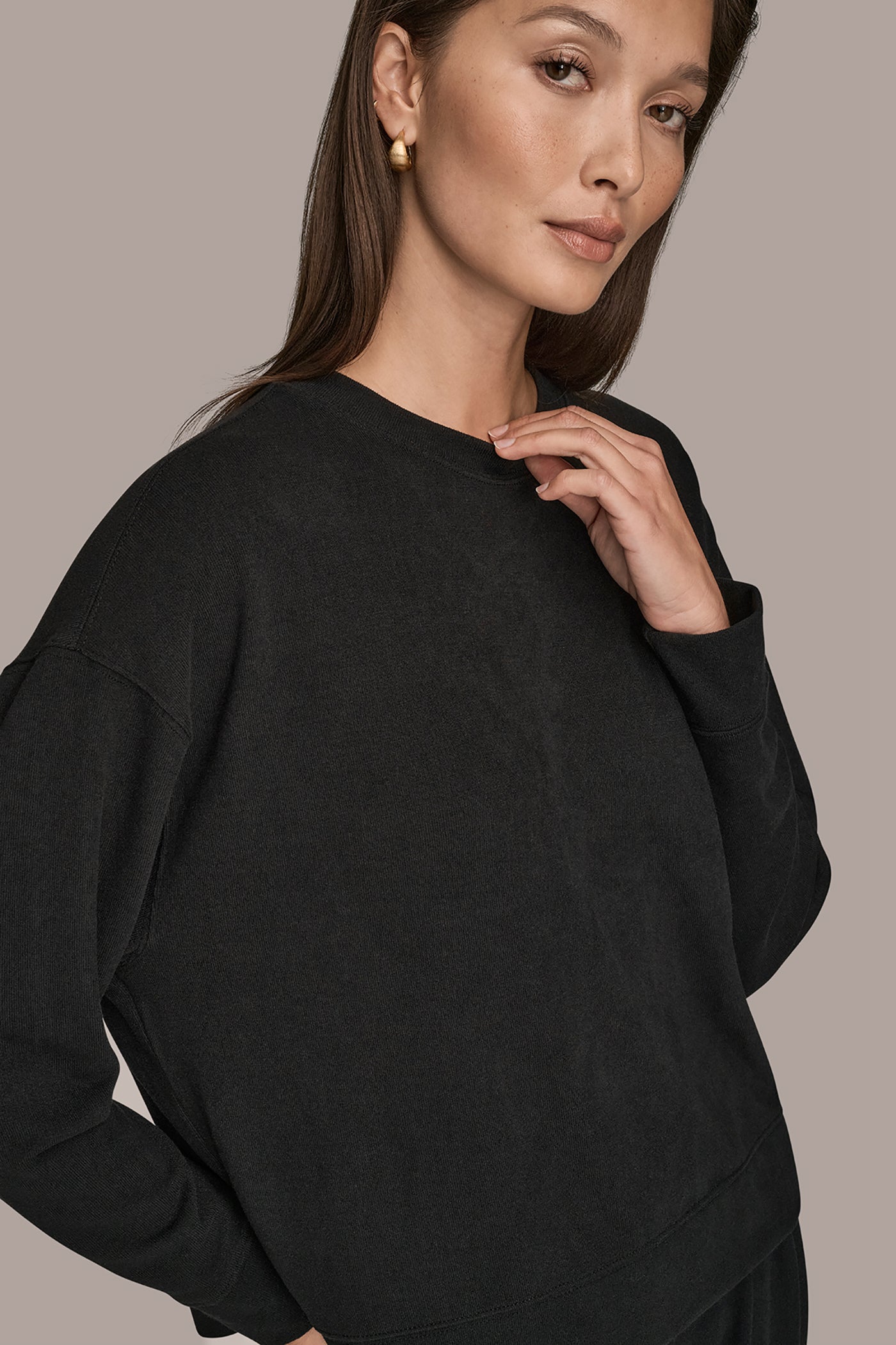 Black LONG SLEEVE SWEATSHIRT Donna Karan