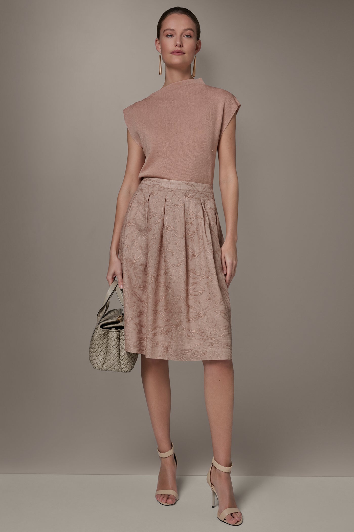 Umbria FLORAL EMBROIDERED PLEATED A-LINE SKIRT Donna Karan