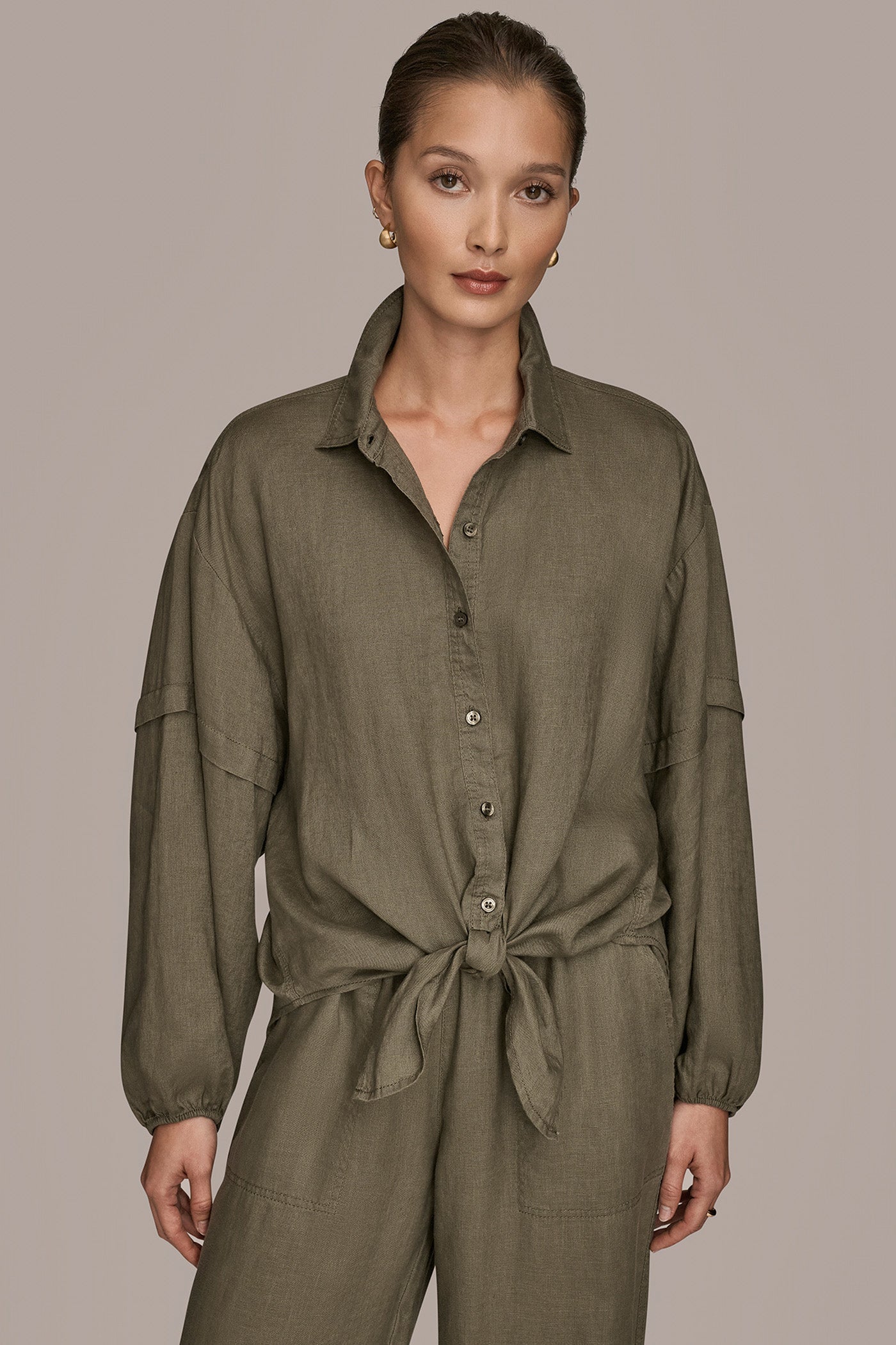 KHAKI GREEN LINEN BLOUSON SLEEVE TIE-FRONT SHIRT Donna Karan