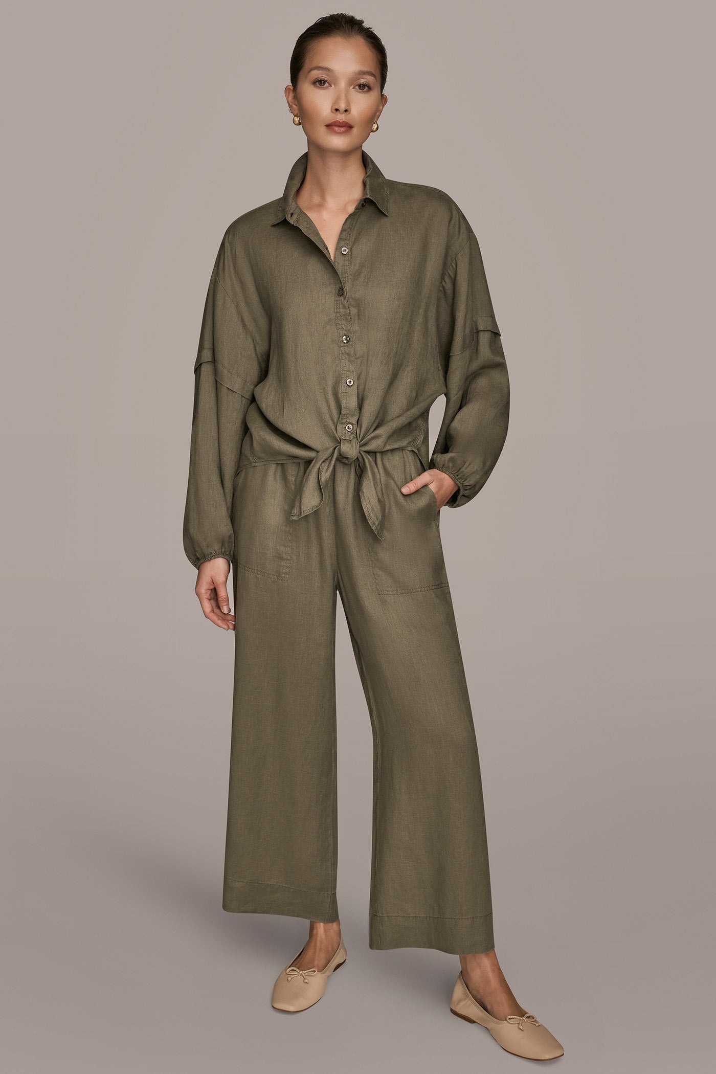 KHAKI GREEN LINEN BLOUSON SLEEVE TIE-FRONT SHIRT Donna Karan