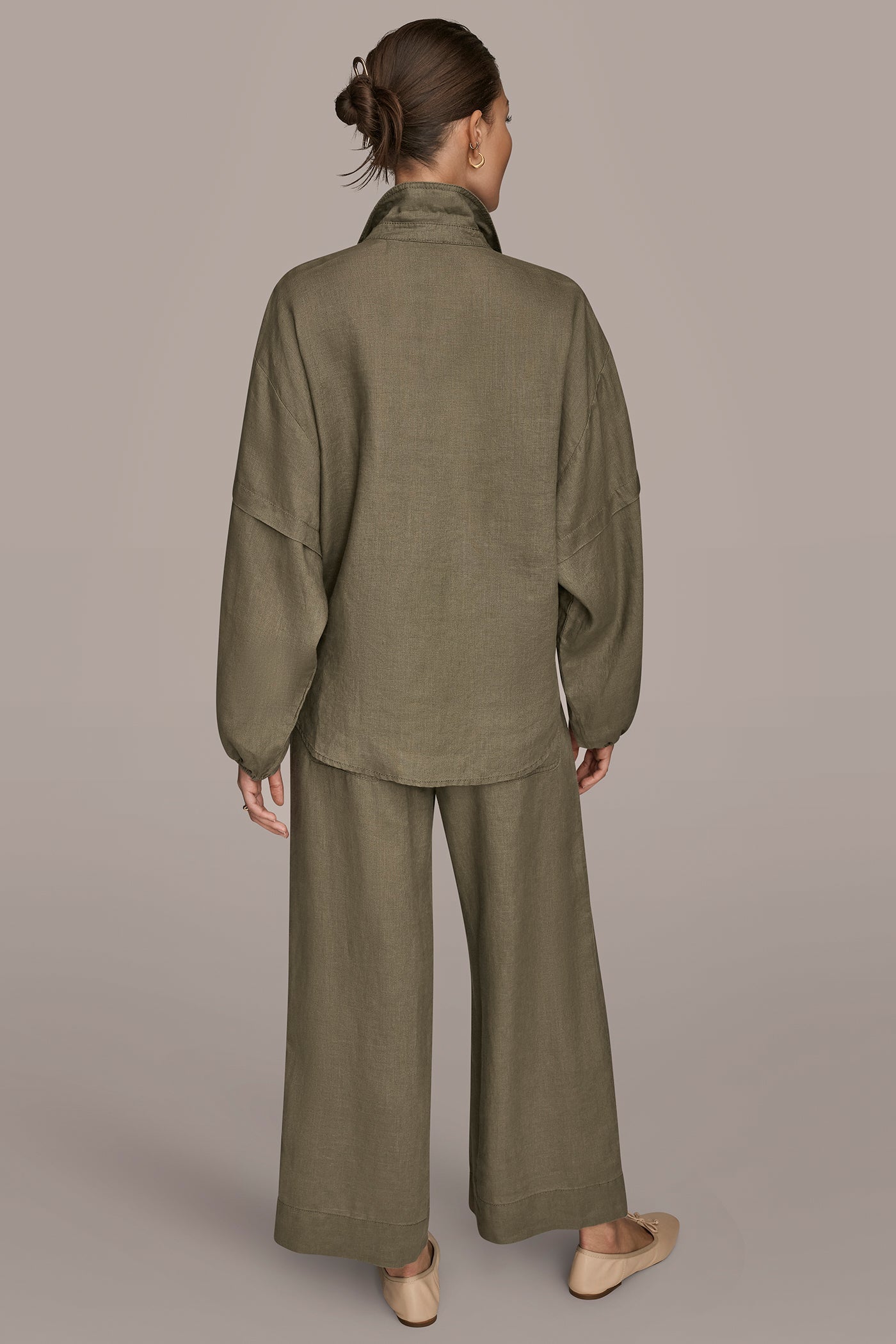 KHAKI GREEN LINEN BLOUSON SLEEVE TIE-FRONT SHIRT Donna Karan