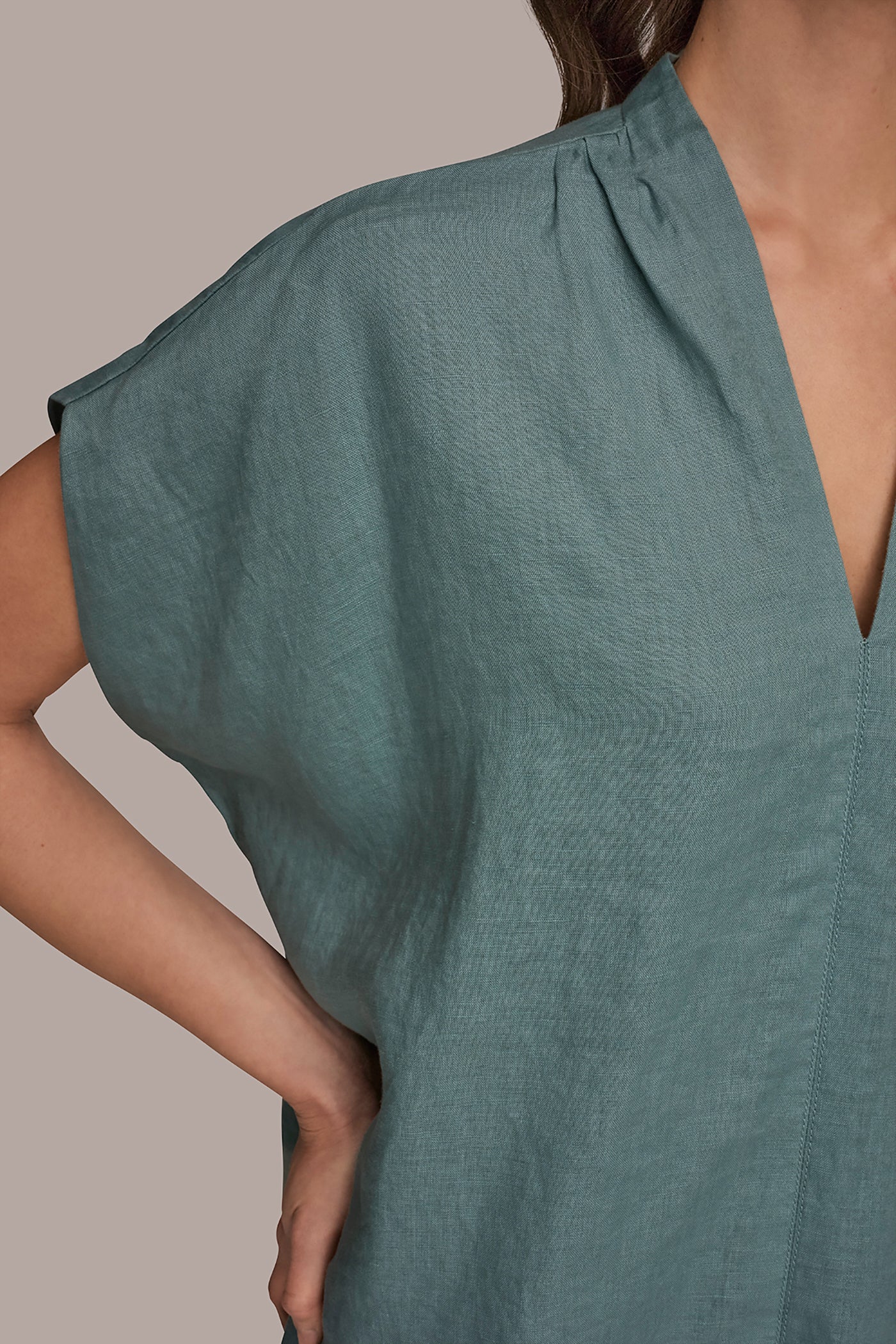 Waterlily LINEN SLEEVELESS BLOUSE Donna Karan