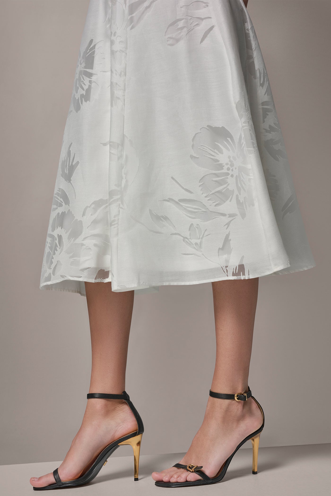 CREAM FLORAL-JACQUARD MIDI SHIRT DRESS Donna Karan