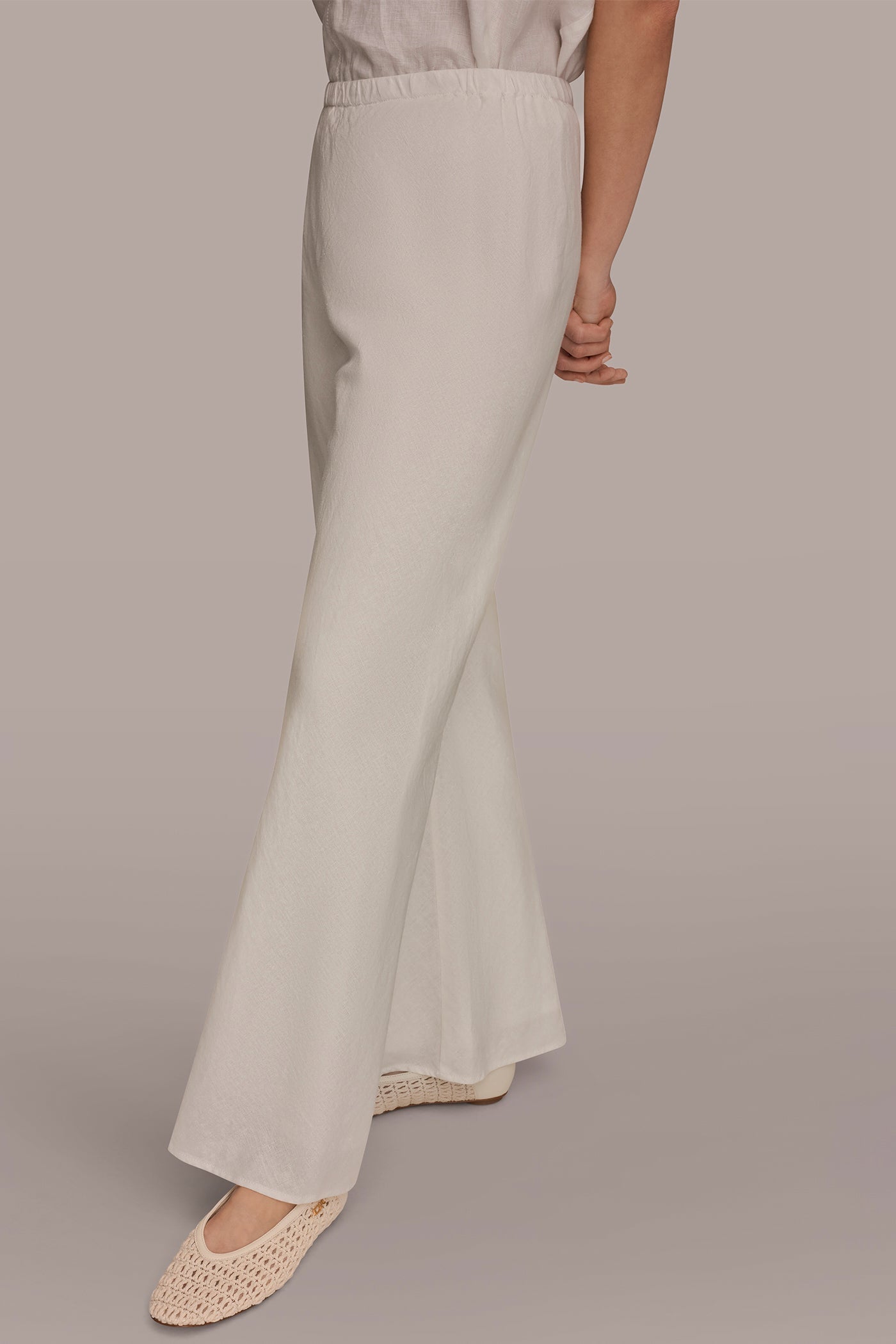 Cream MID-RISE RELAXED ANKLE PANT Donna Karan