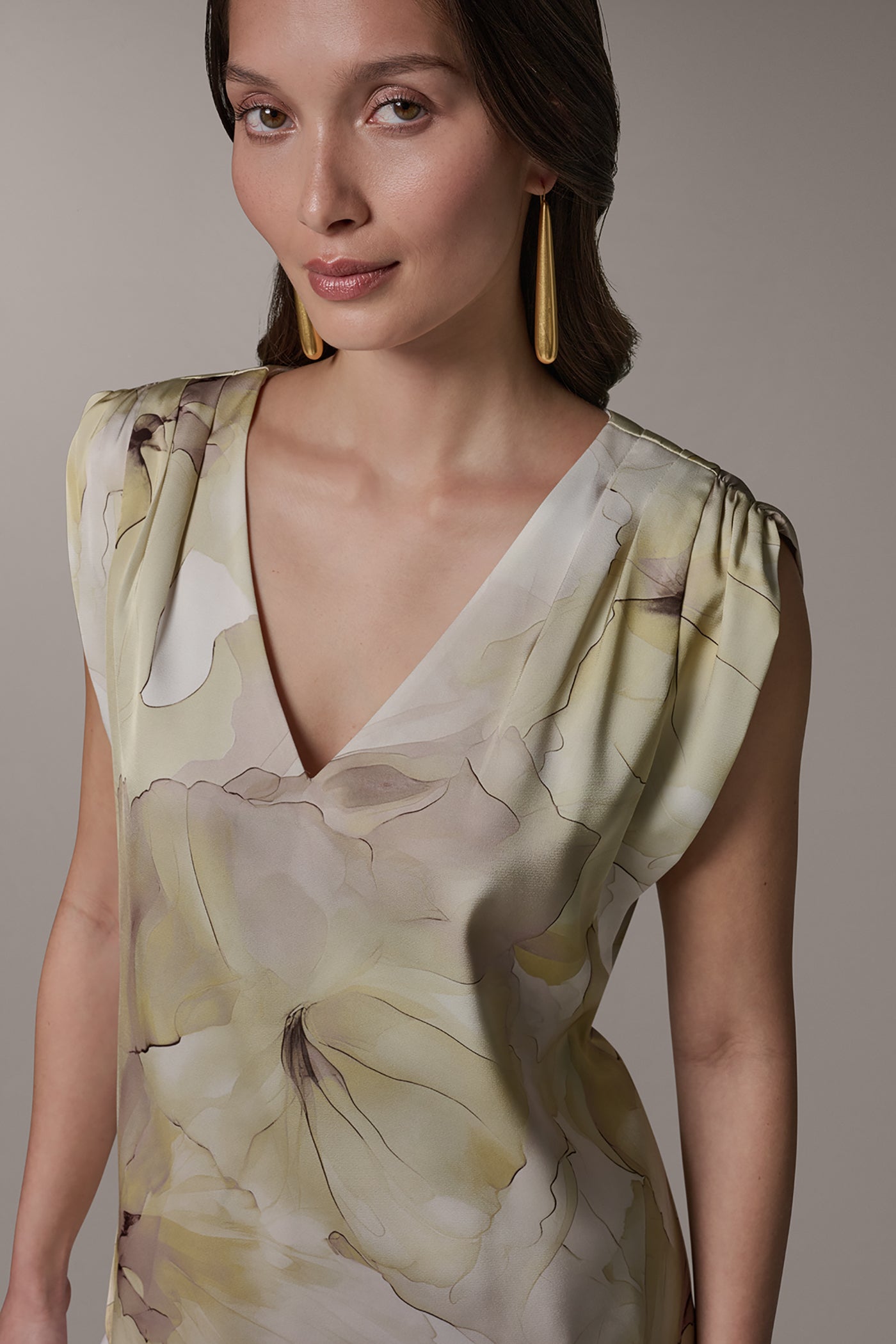 Citrus Green Combo SLEEVELESS EXTENDED SHOULDER TOP Donna Karan