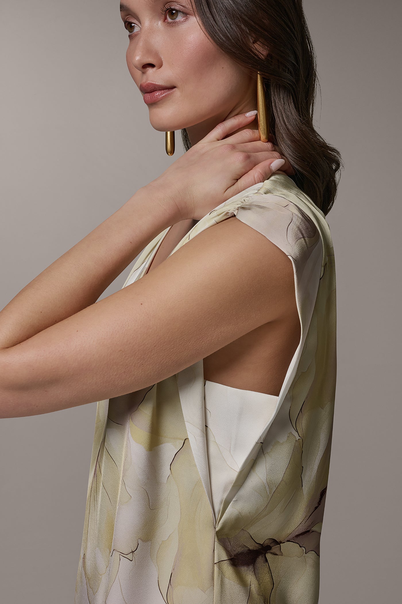 Citrus Green Combo SLEEVELESS EXTENDED SHOULDER TOP Donna Karan