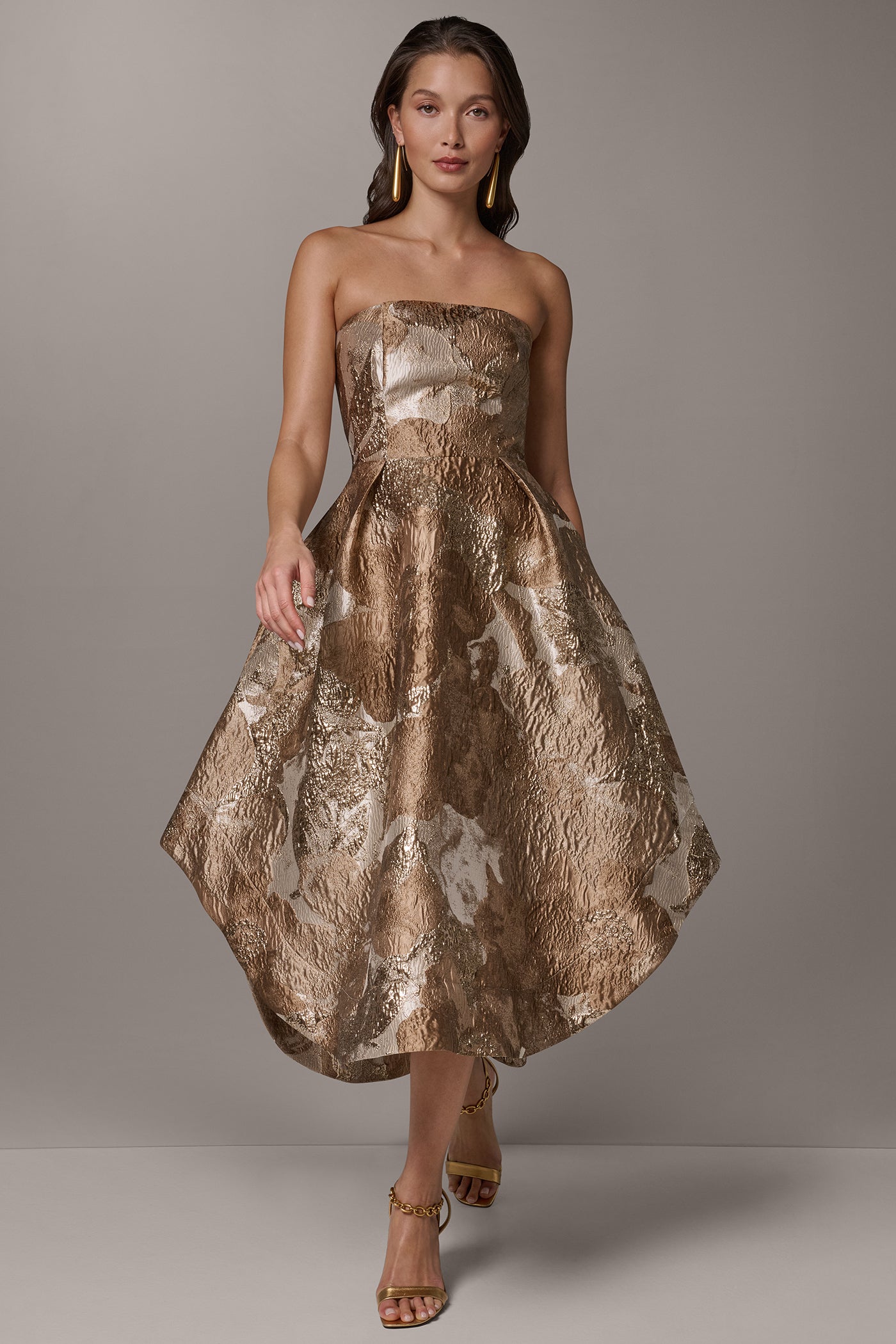 Umbria Multi BROCADE STRAPLESS PLEATED MIDI GOWN Donna Karan
