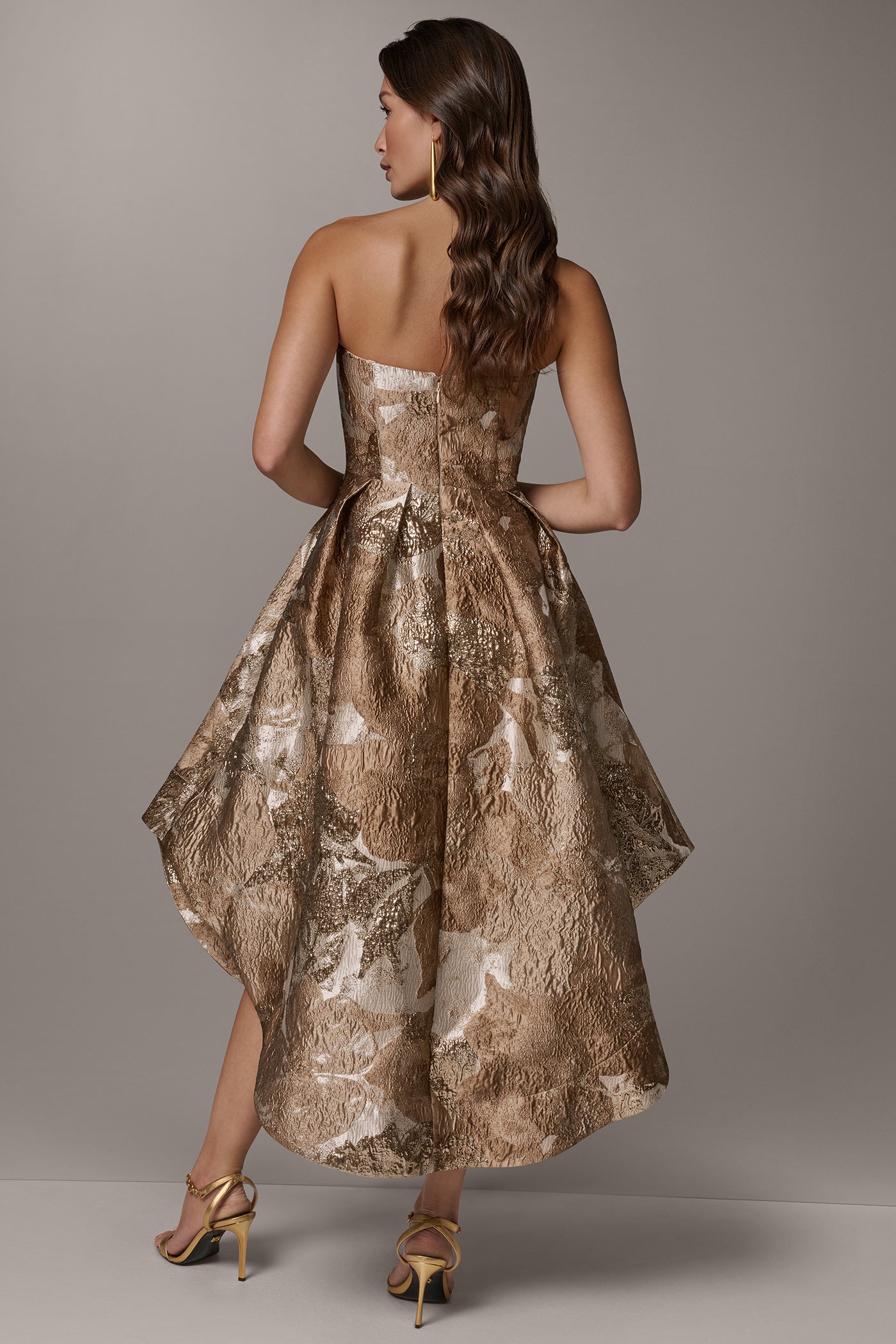 Umbria Multi BROCADE STRAPLESS PLEATED MIDI GOWN Donna Karan
