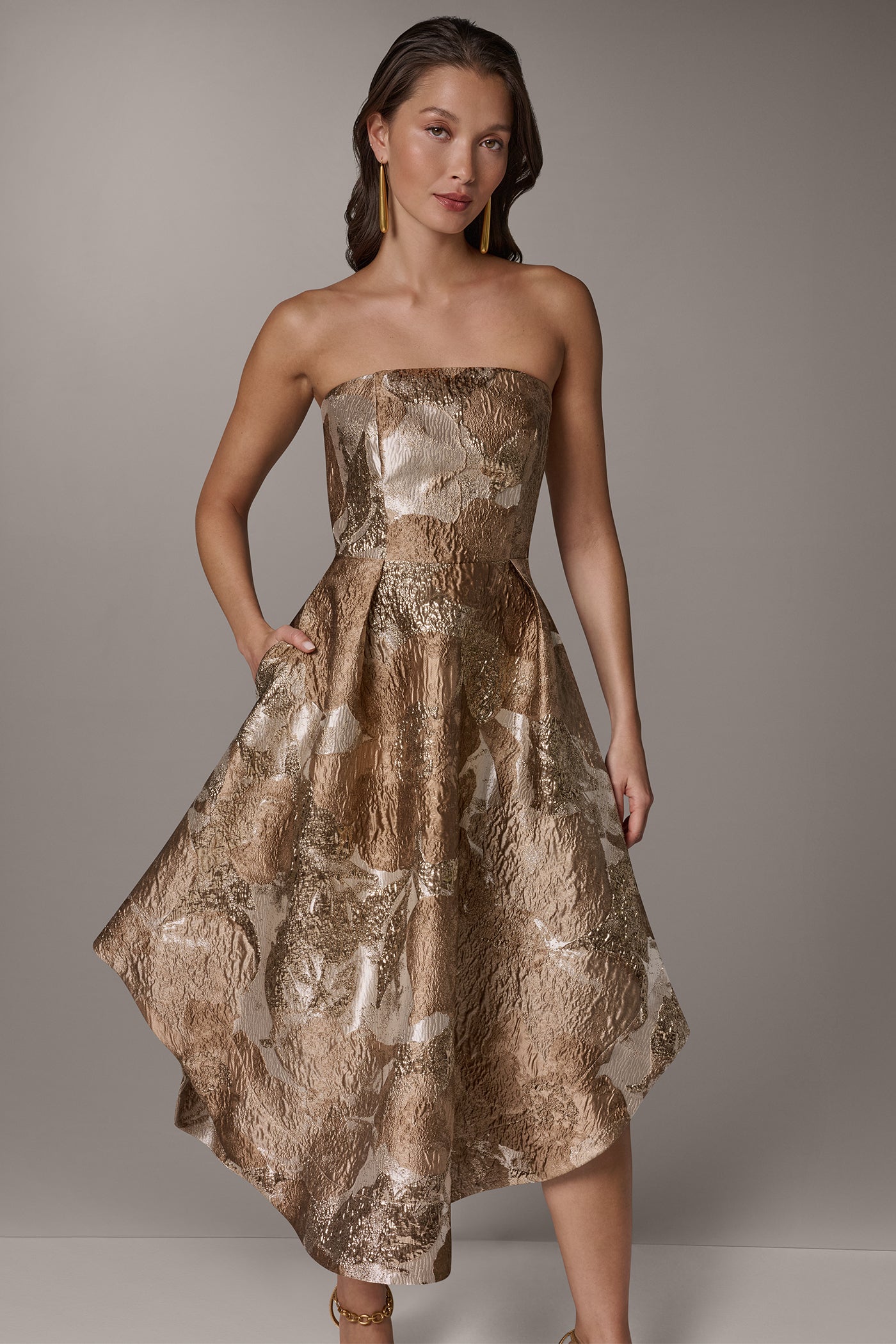 Umbria Multi BROCADE STRAPLESS PLEATED MIDI GOWN Donna Karan