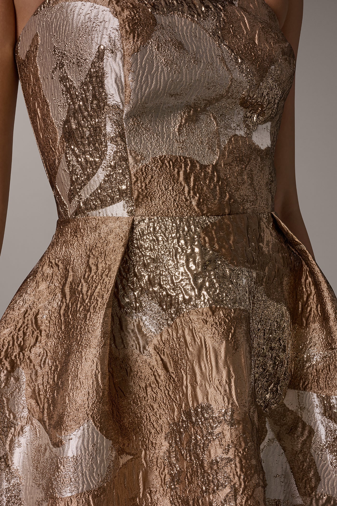 Umbria Multi BROCADE STRAPLESS PLEATED MIDI GOWN Donna Karan
