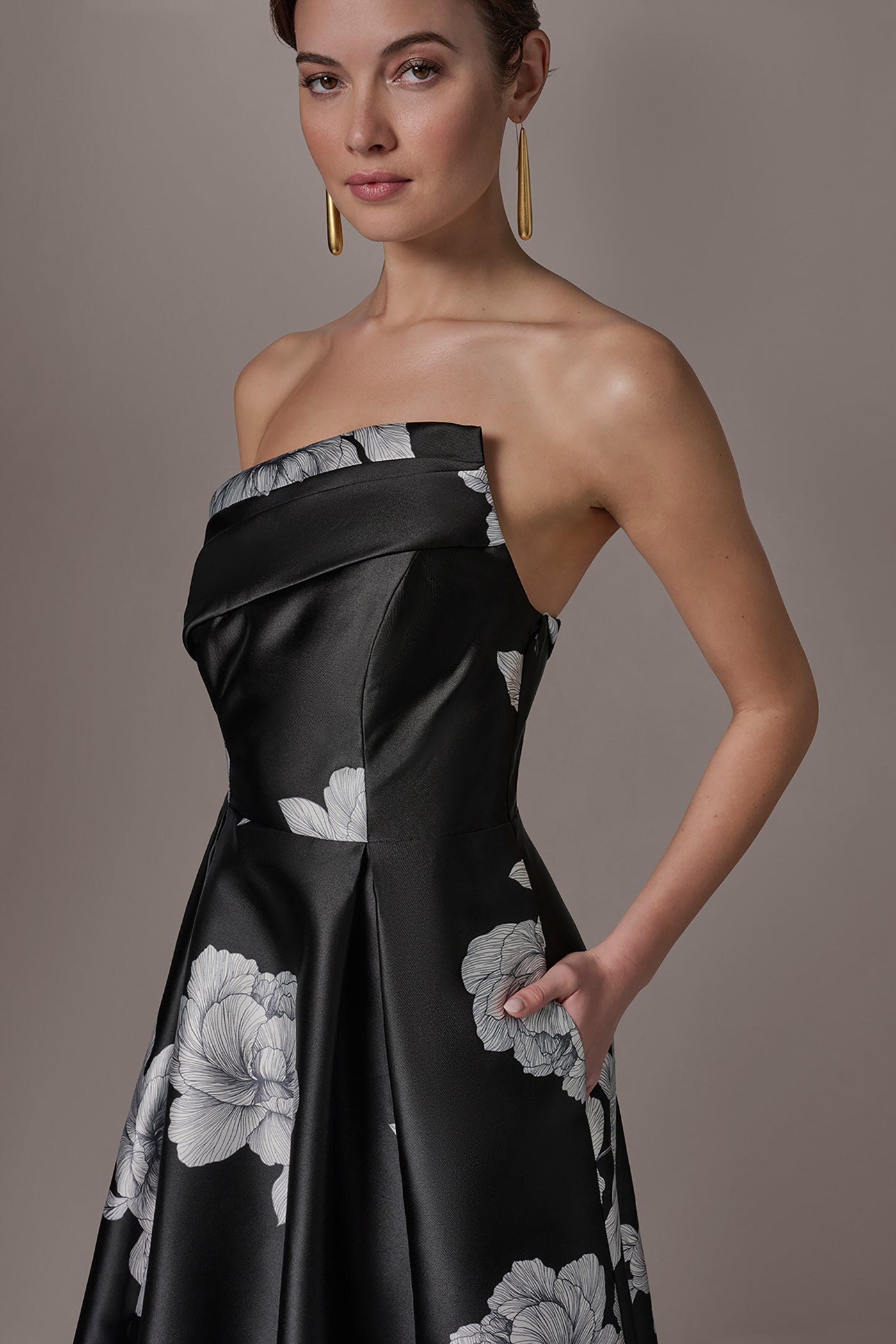 Black Cream MIKADO FLORAL STRAPLESS BALL GOWN Donna Karan