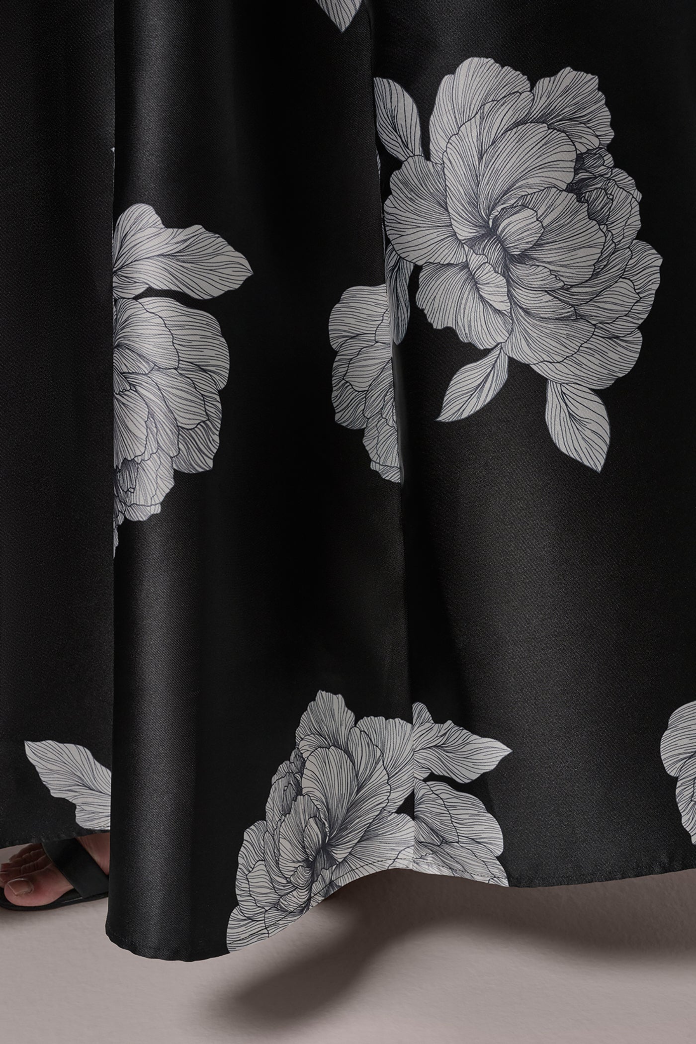 Black Cream MIKADO FLORAL STRAPLESS BALL GOWN Donna Karan