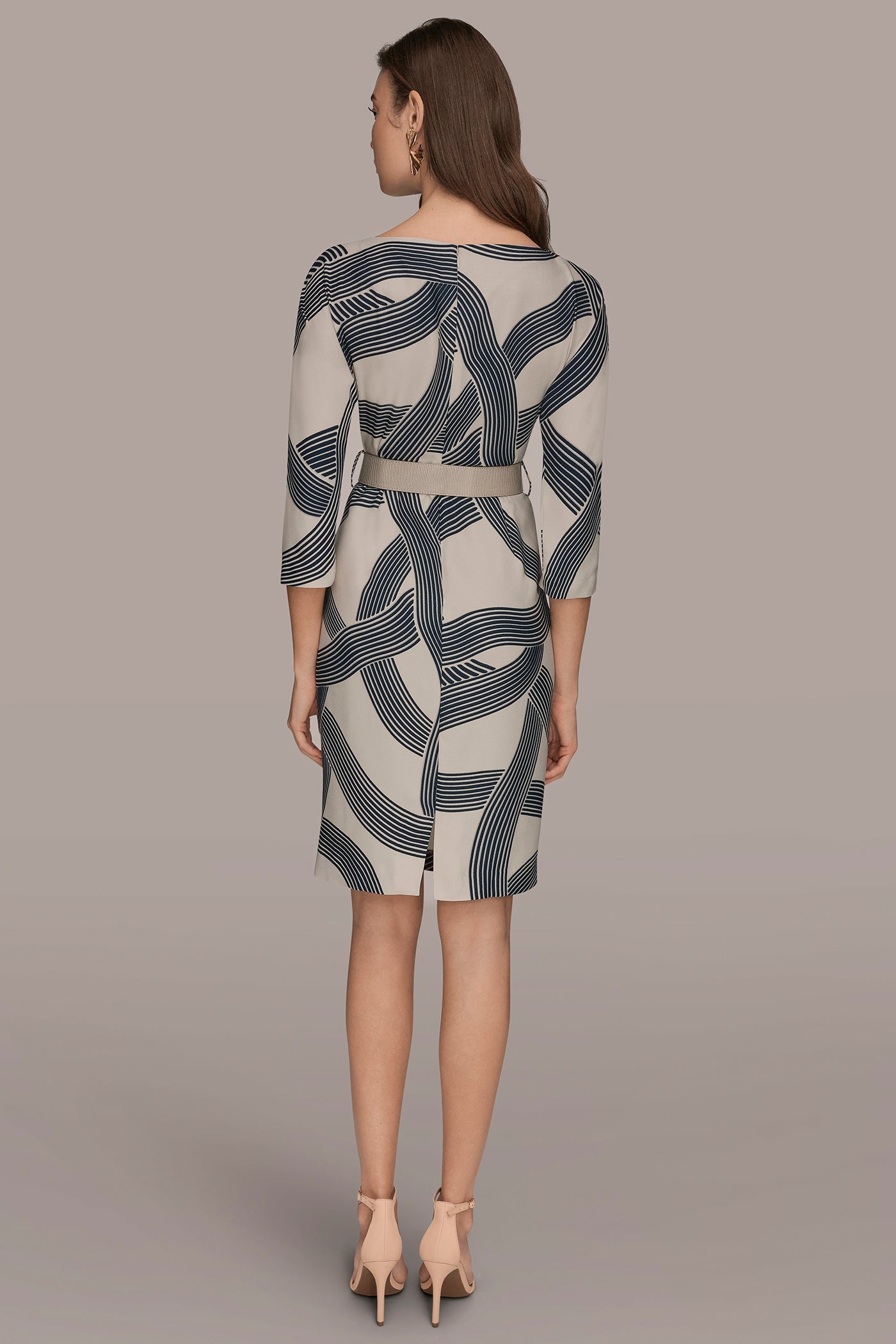 VELLUM/NIGHTFALL PRINTED 3/4 SLEEVE SHEATH DRESS Donna Karan